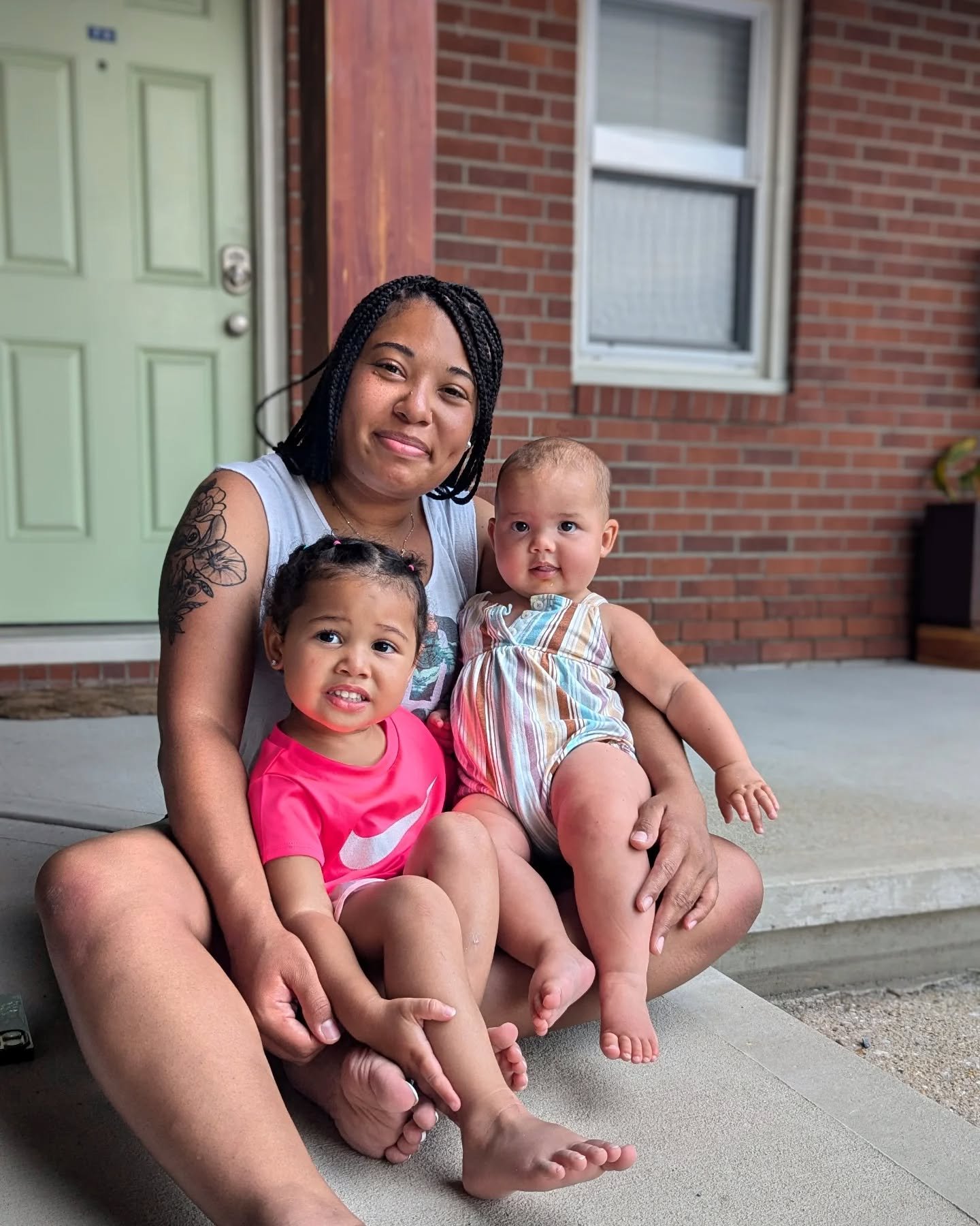 Porch days & little giggles 💛
These sweet girls soaking up the slow moments out front remind us what Tower Circle is all about—family, sunshine, and a front porch made for making memories.
#TowerCircleMotel #PorchLife #OBXMagic #FamilyVi