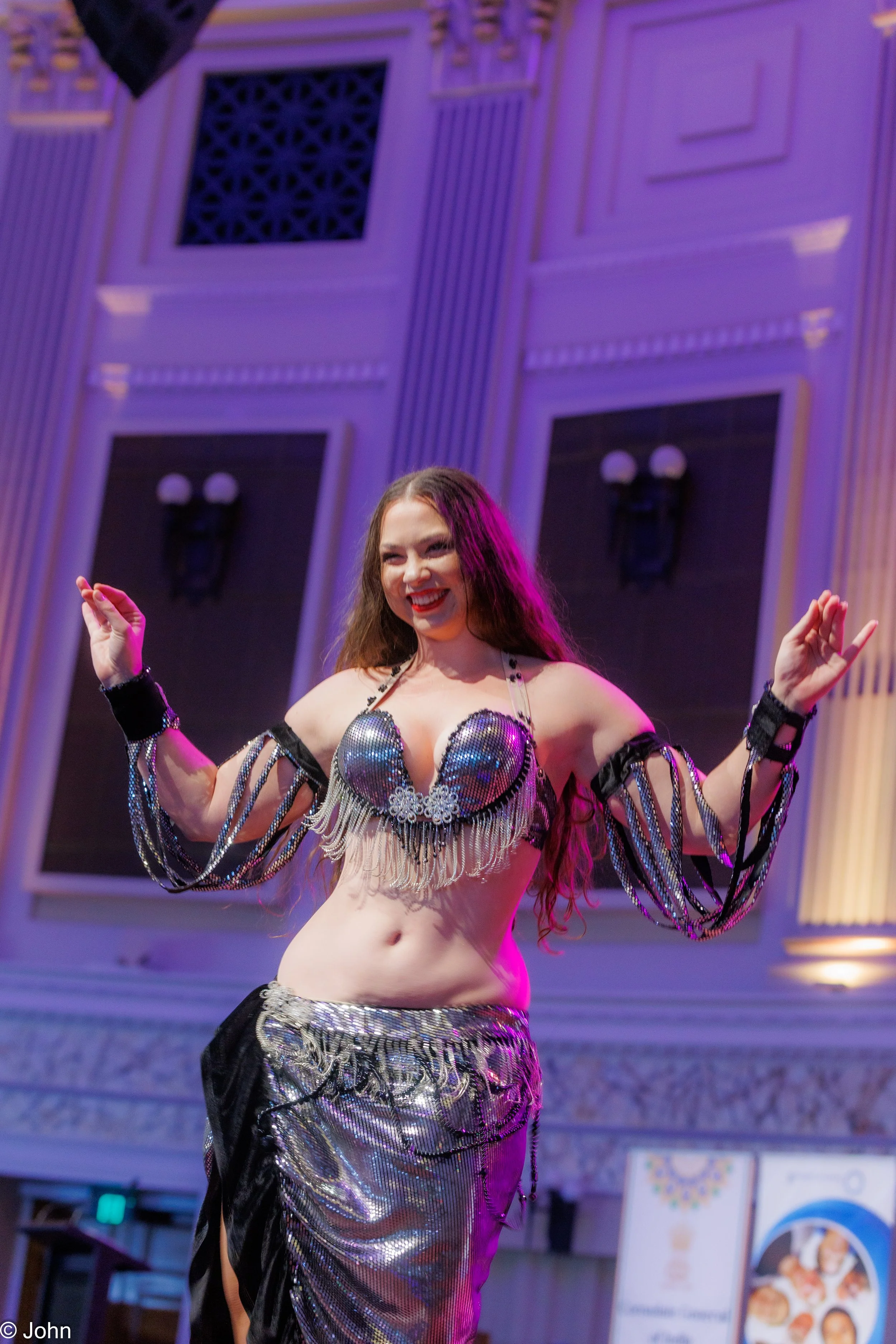Distant-Visions-Marta-Bellydance2.jpg