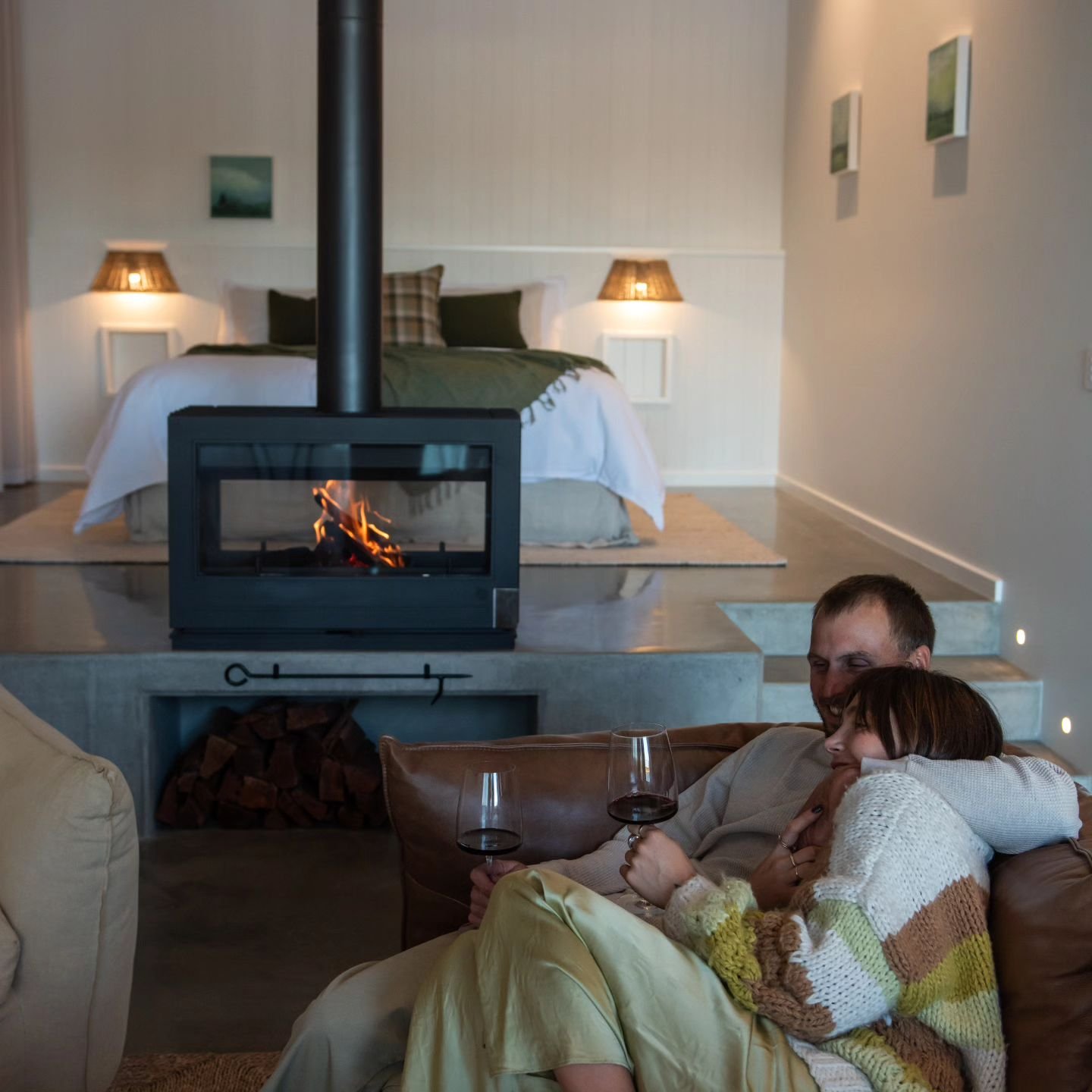 Your Margaret River winter getaway awaits at Edge Luxury Villas. Think luxury stay, red wine, double-sided wood fire, deep bath and enclosed private balcony over the lake 🍷🔥

Weekend stays filling quickly and midweek discounts available, book direc