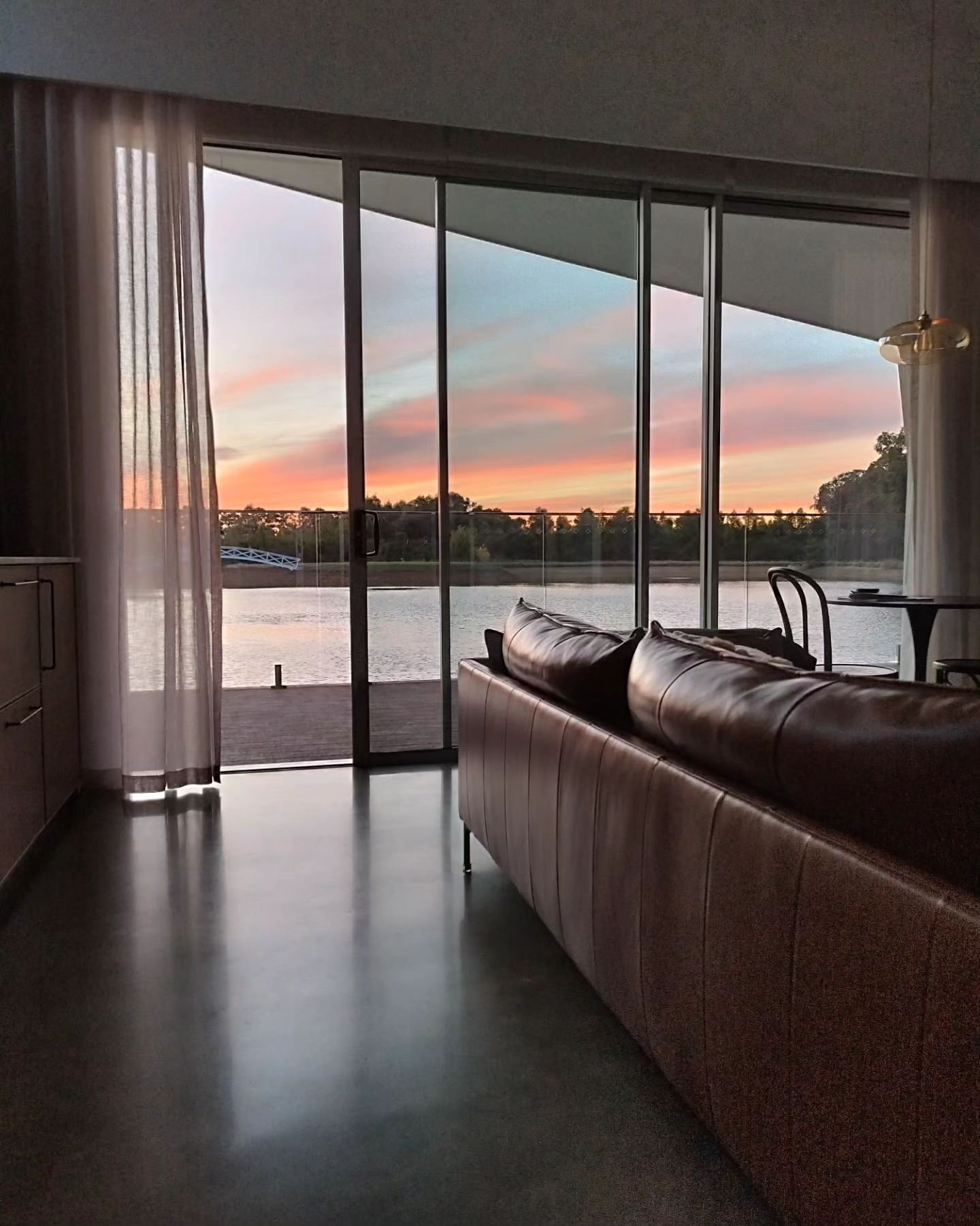 Romantic sunrise views from your king bed, balcony, breakfast table or even from your bath. It's not just a stay, it's a complete experience at Edge Luxury Villas. Designed for views, luxury and romance, it's your next perfect getaway. 
Who are you b