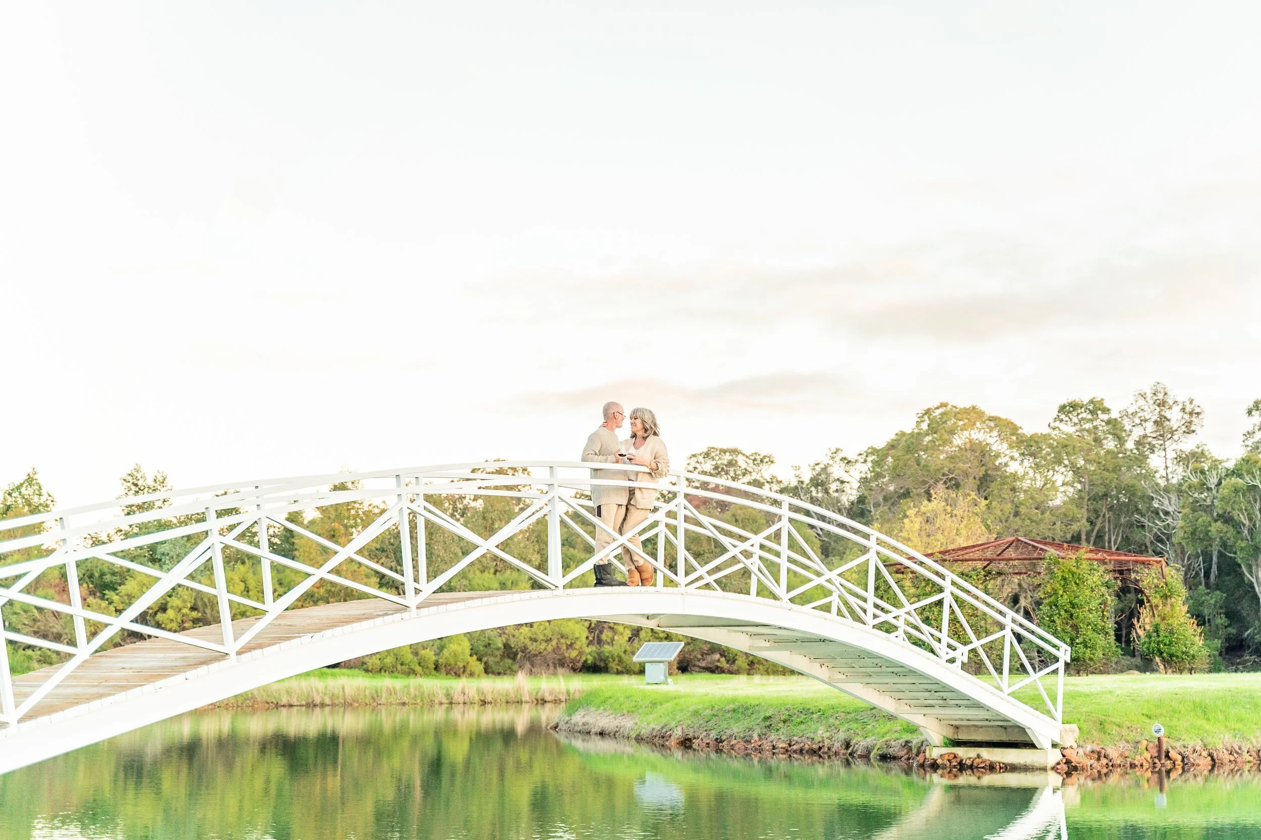 Off-grid Lakeview Dome With hot Forest Baths & Seasonal wood-fired ... - Off Grid Luxury Apartment