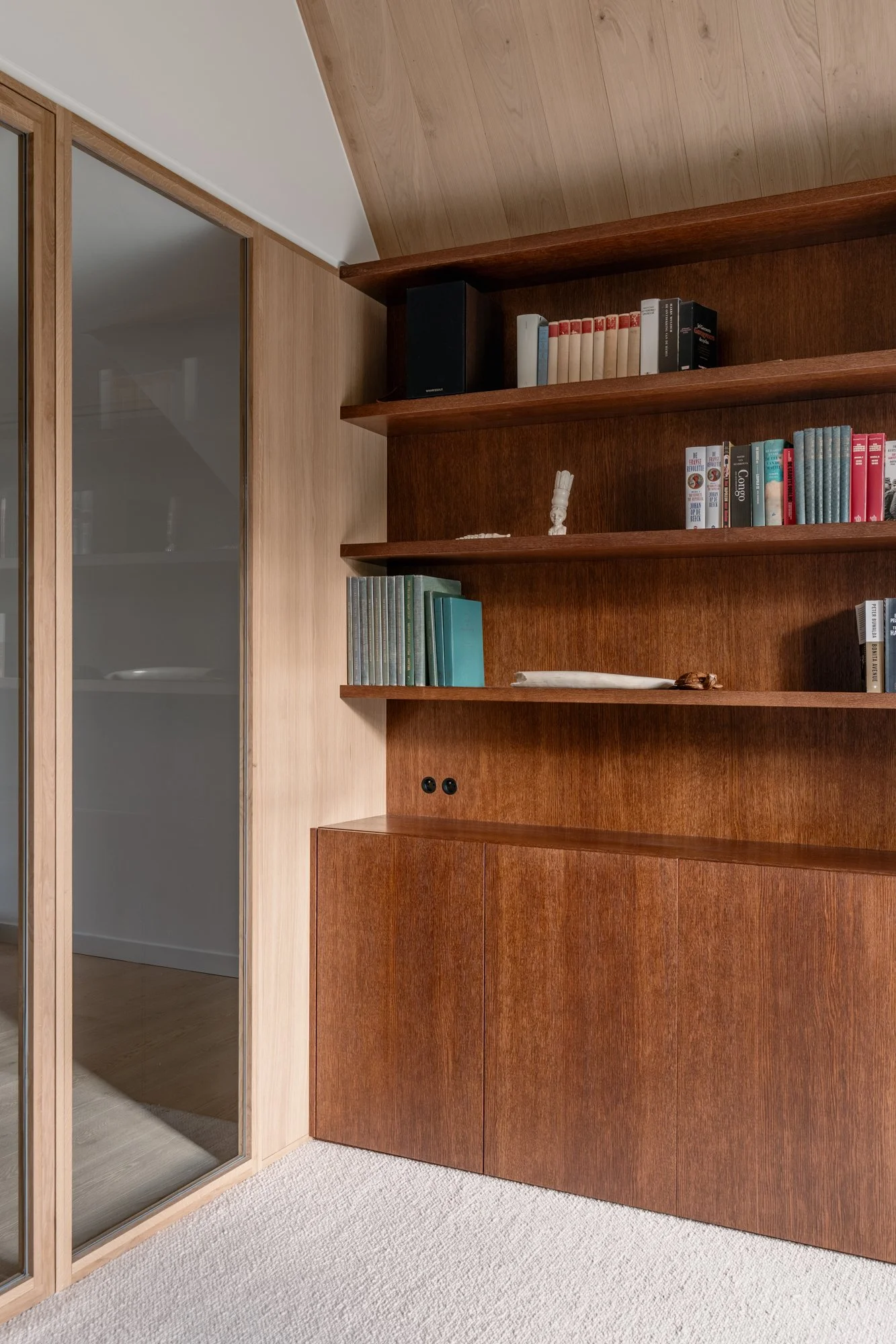 KS-Kristin Smets-Schilde-Hannelore Veelaert-A7400711-HDR-lo res.jpg