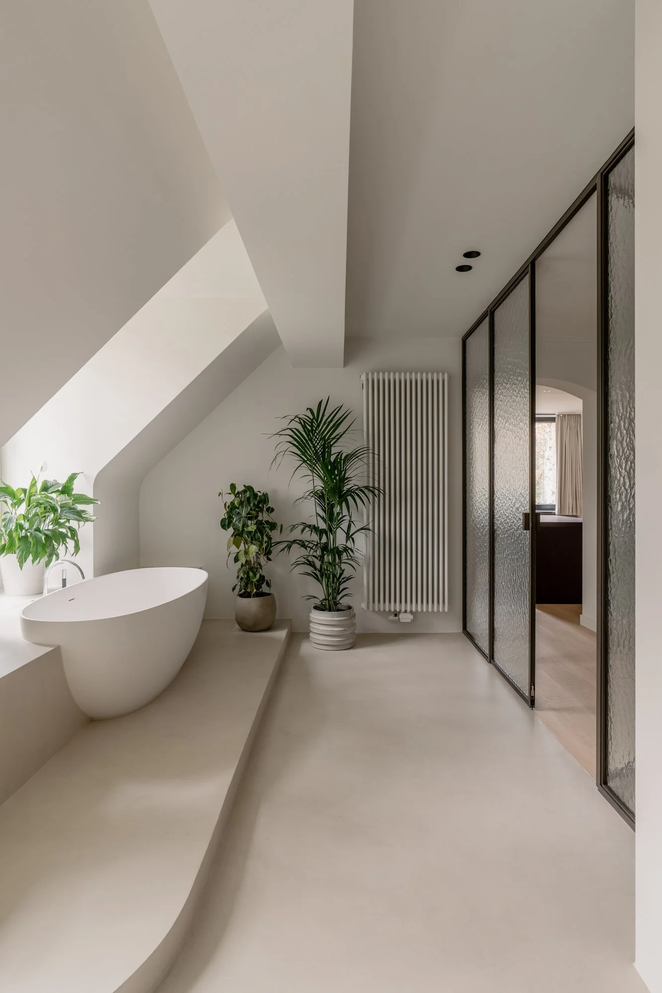 KS-Kristin Smets-Schilde-Hannelore Veelaert-A7400504-HDR-lo res.jpg