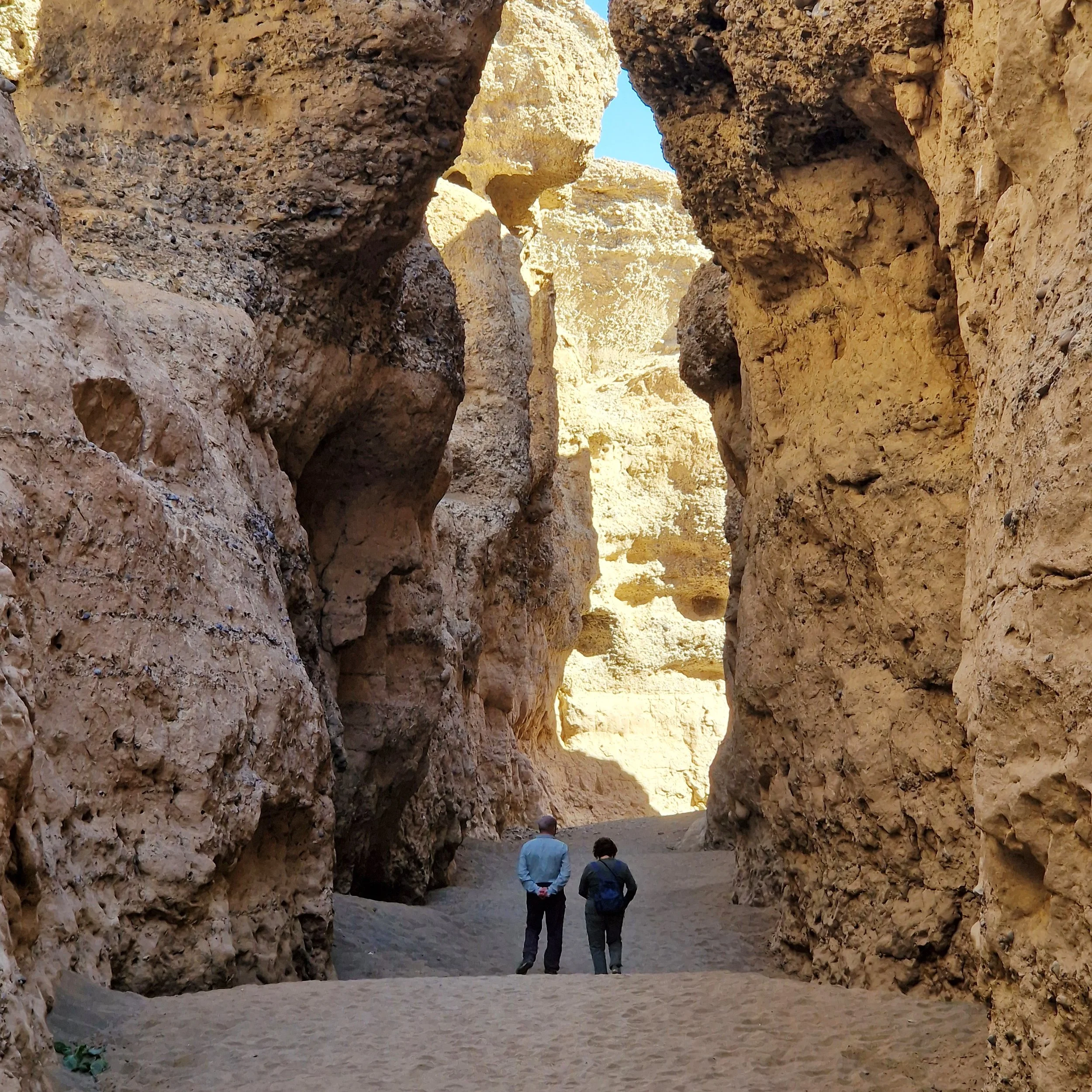 Sesriem Canyon, beautiful landscapes in namibia to visit and photograph. Travel with a guide to Namibia