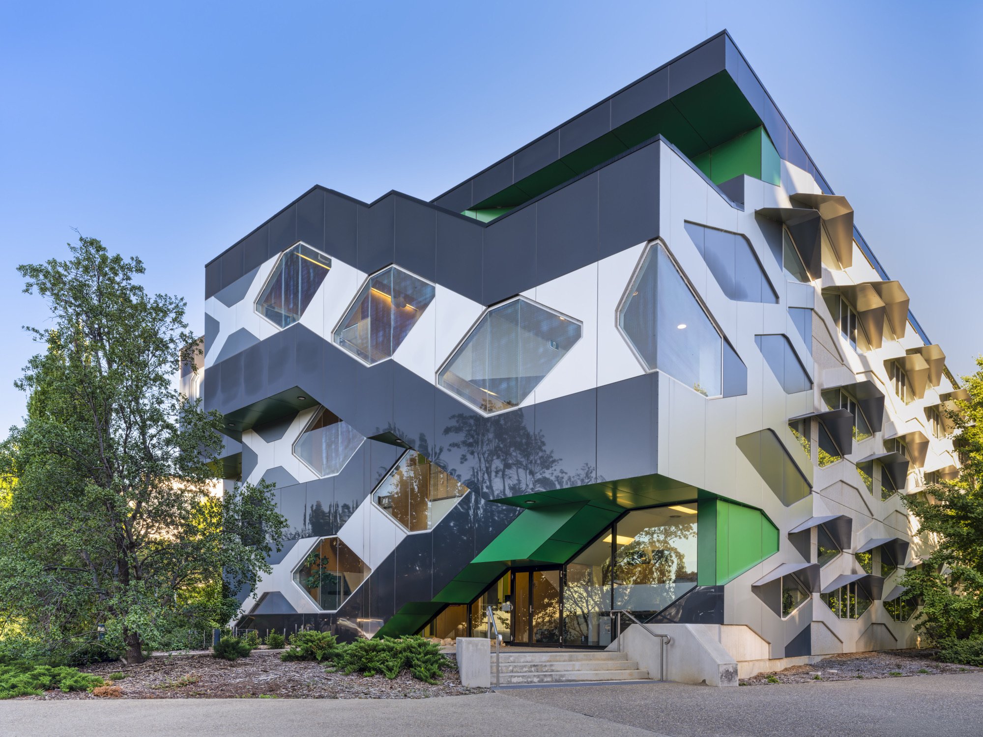 ANU_Linnaeus Building_Ext