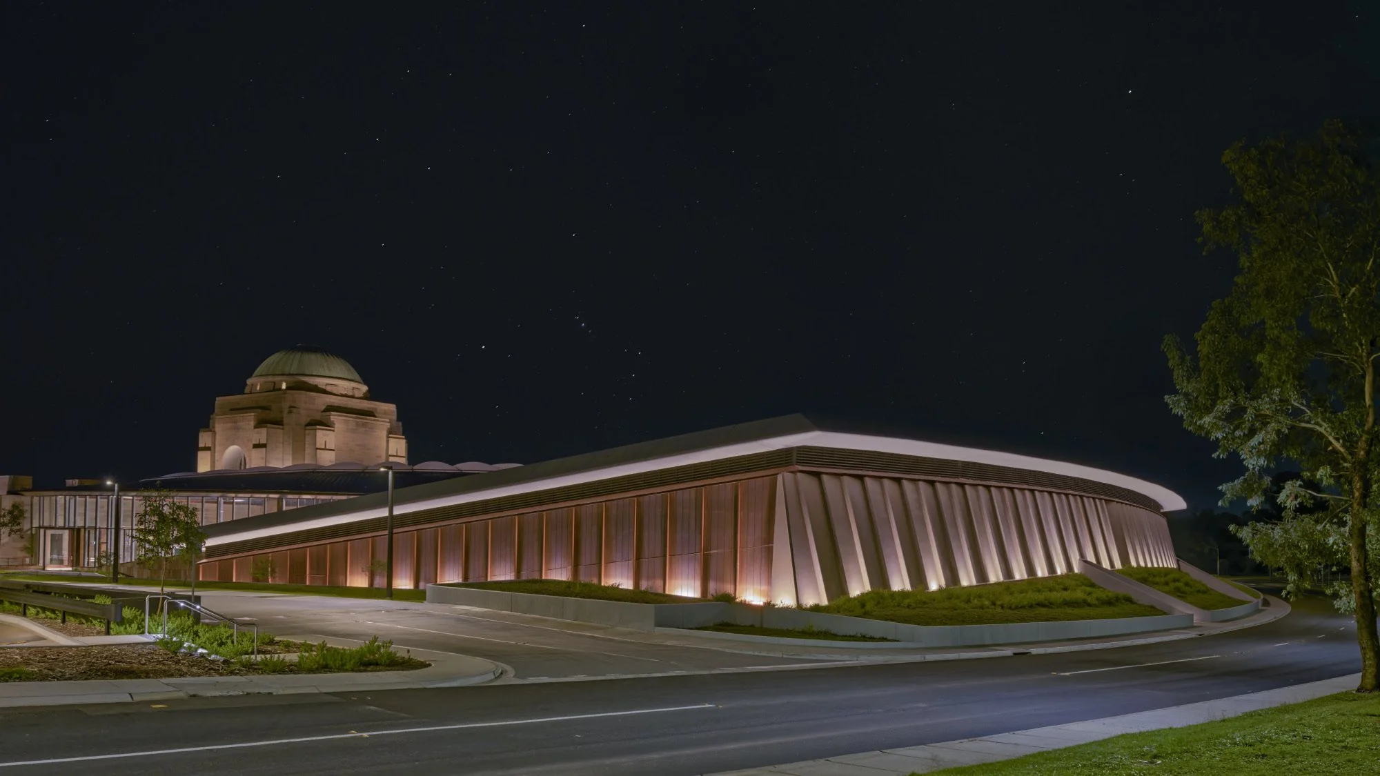AWM_Anzac Hall_Exterior_Night