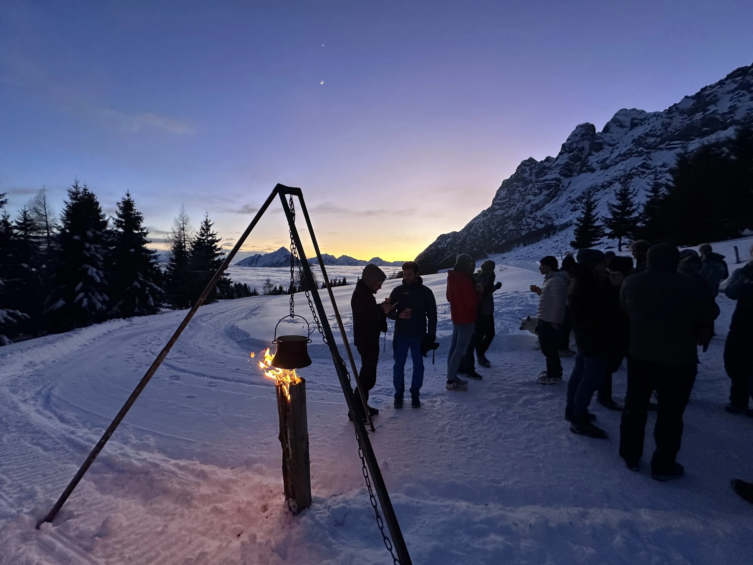 SEMINAIRE REFUGE ARPETTAZ NEIGE VIN CHAUD.JPG