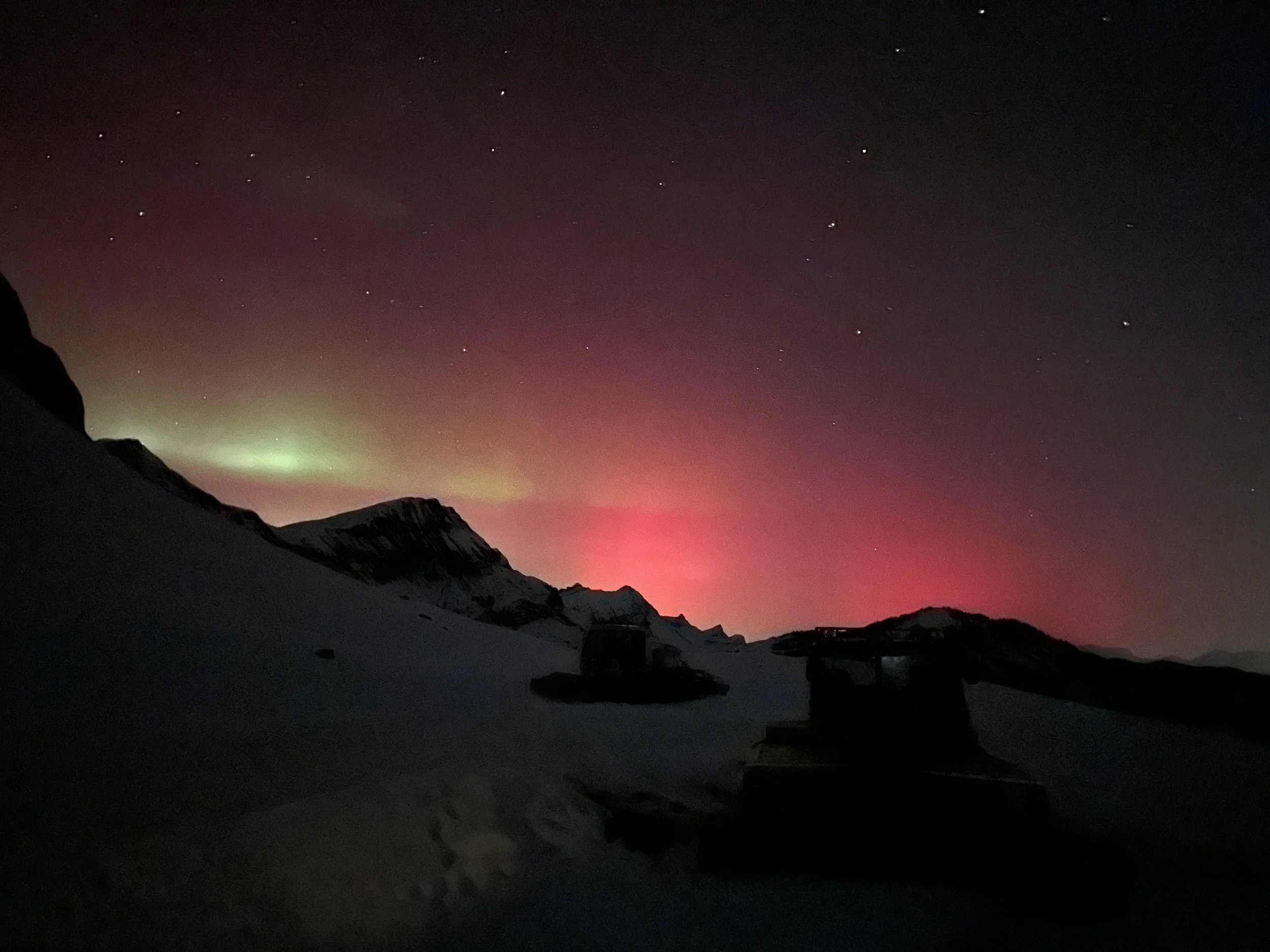 AURORE BOREALE REFUGE ARPETTAZ.JPG