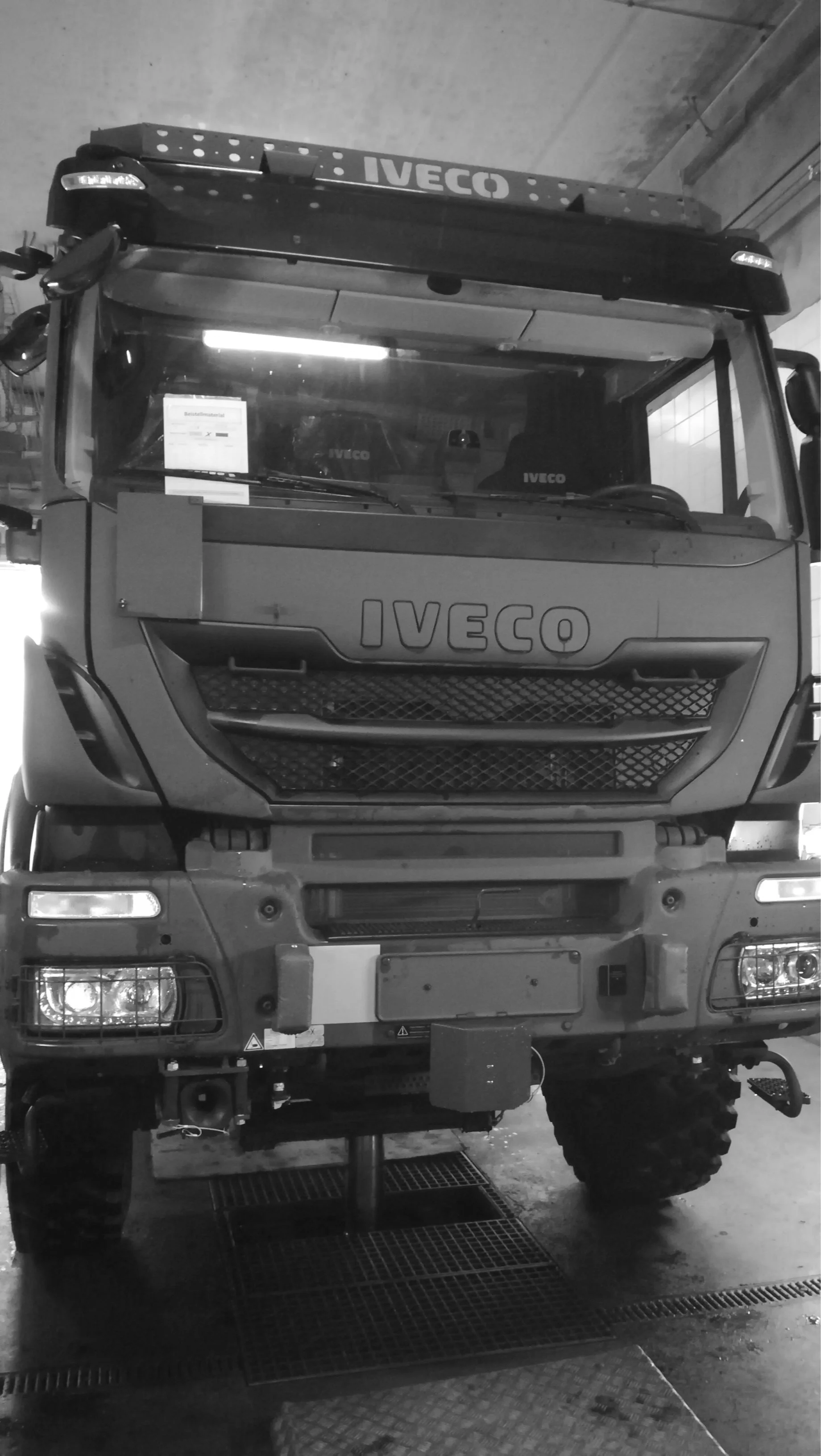 Lastwagen mit 24 Volt LiFePO4 Lithiumbatterien.jpg