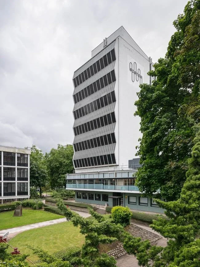 From Brutalist icon to innovation hub.

Shortlisted for @mix.interiors Awards North 2025 and now featured by @designinsiderlive, the Renold Building is a radical reuse story.

In collaboration with @bruntwoodscitech @sister_manchester and @officialuo