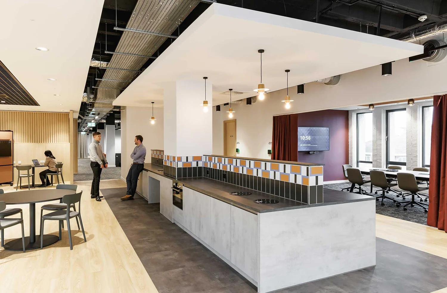 Interior Design for Workplaces, Hospitality & Stadia | SpaceInvader ...