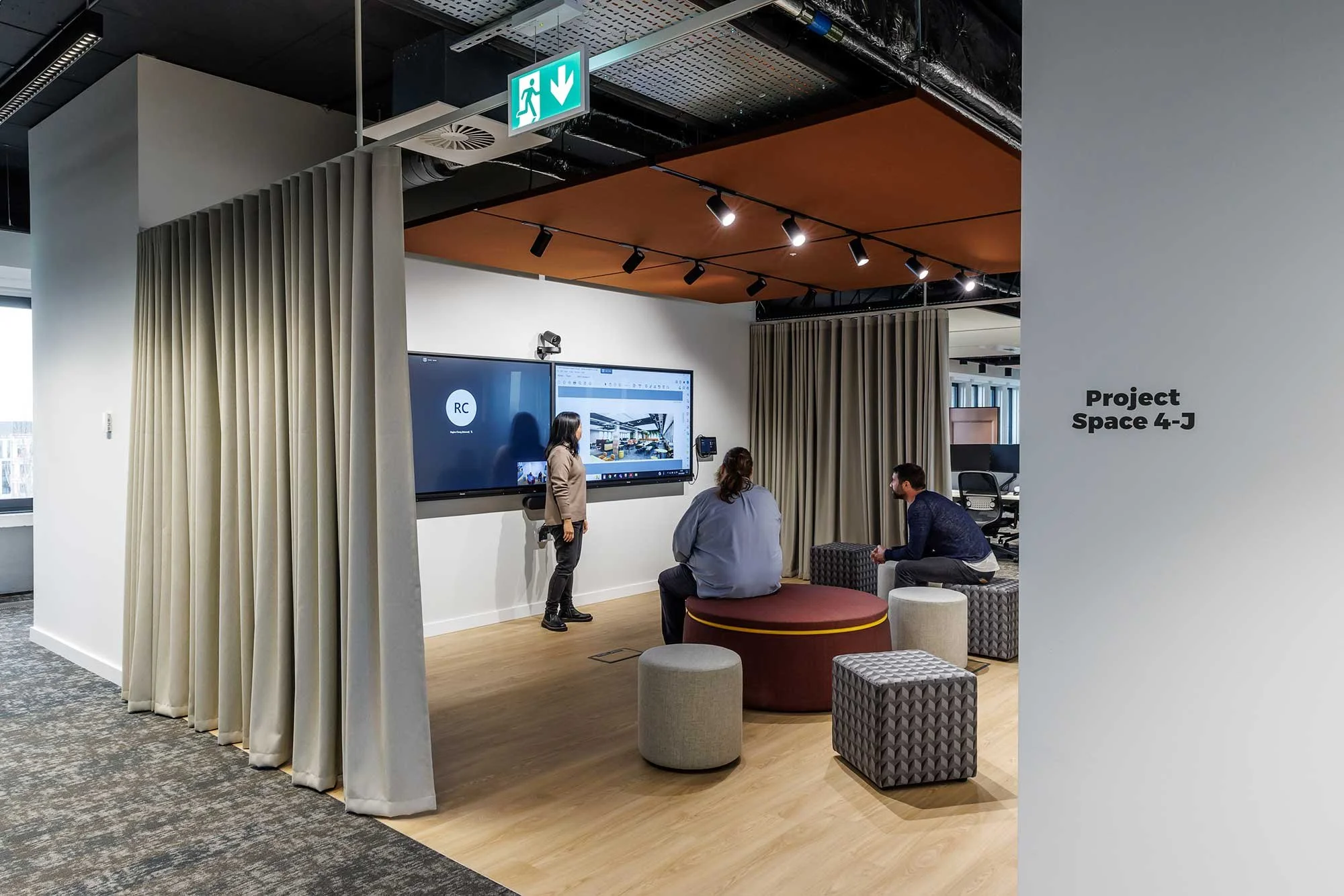 Interior Design for Workplaces, Hospitality & Stadia | SpaceInvader ...