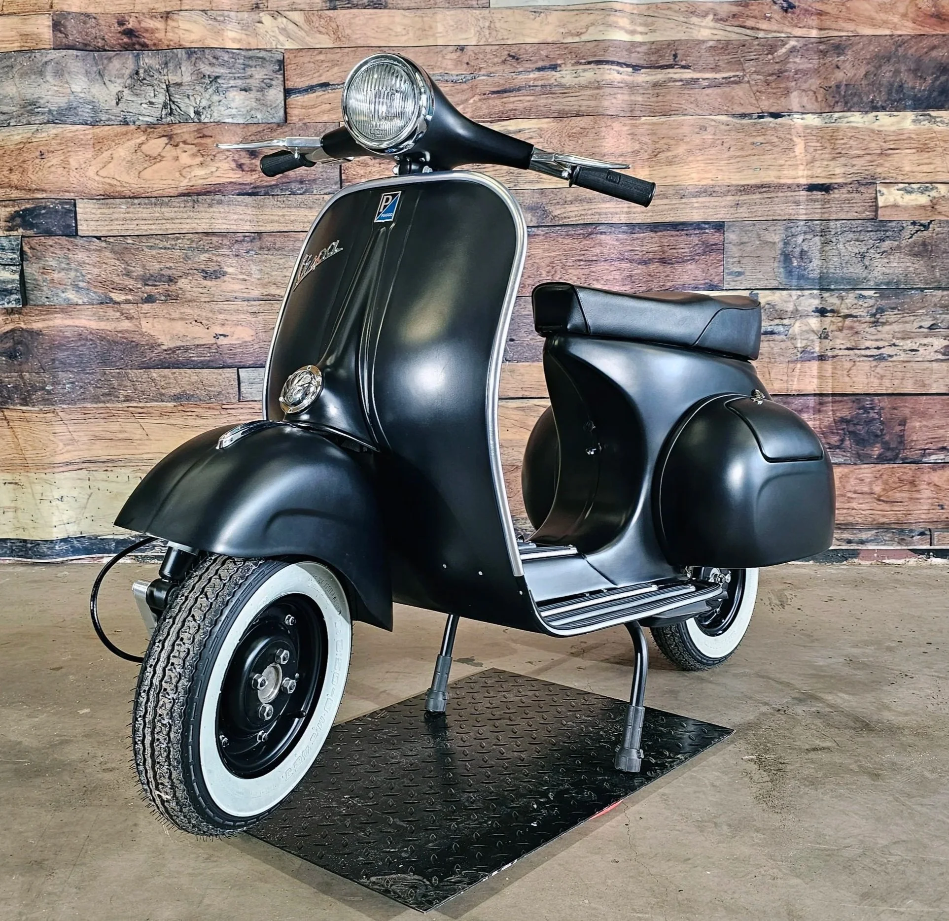1964 VESPA 150 (125cc) - Midnight Glide