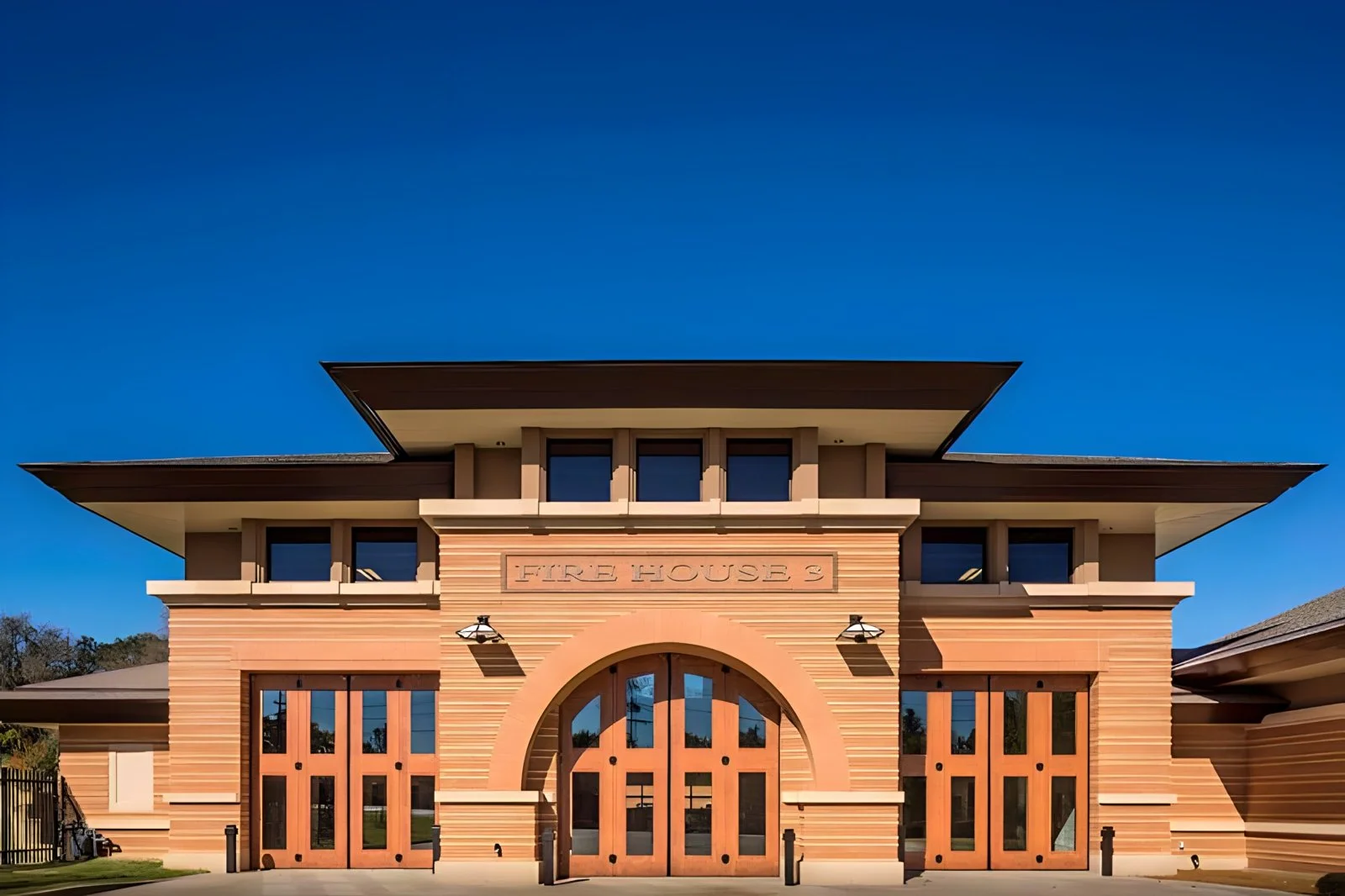 CITY OF SOUTHLAKE FIRE STATION AND DPS TRAINING FACILITY ✤