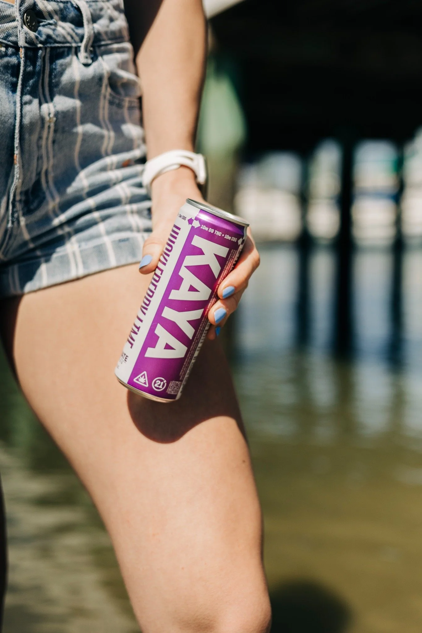 A little huckleberry. A little lime. A lotta good vibes.

 #KAYA #FeelGoodSips #BuzzWithoutBooze #kayacalm #BeachDay #huckleberrylime