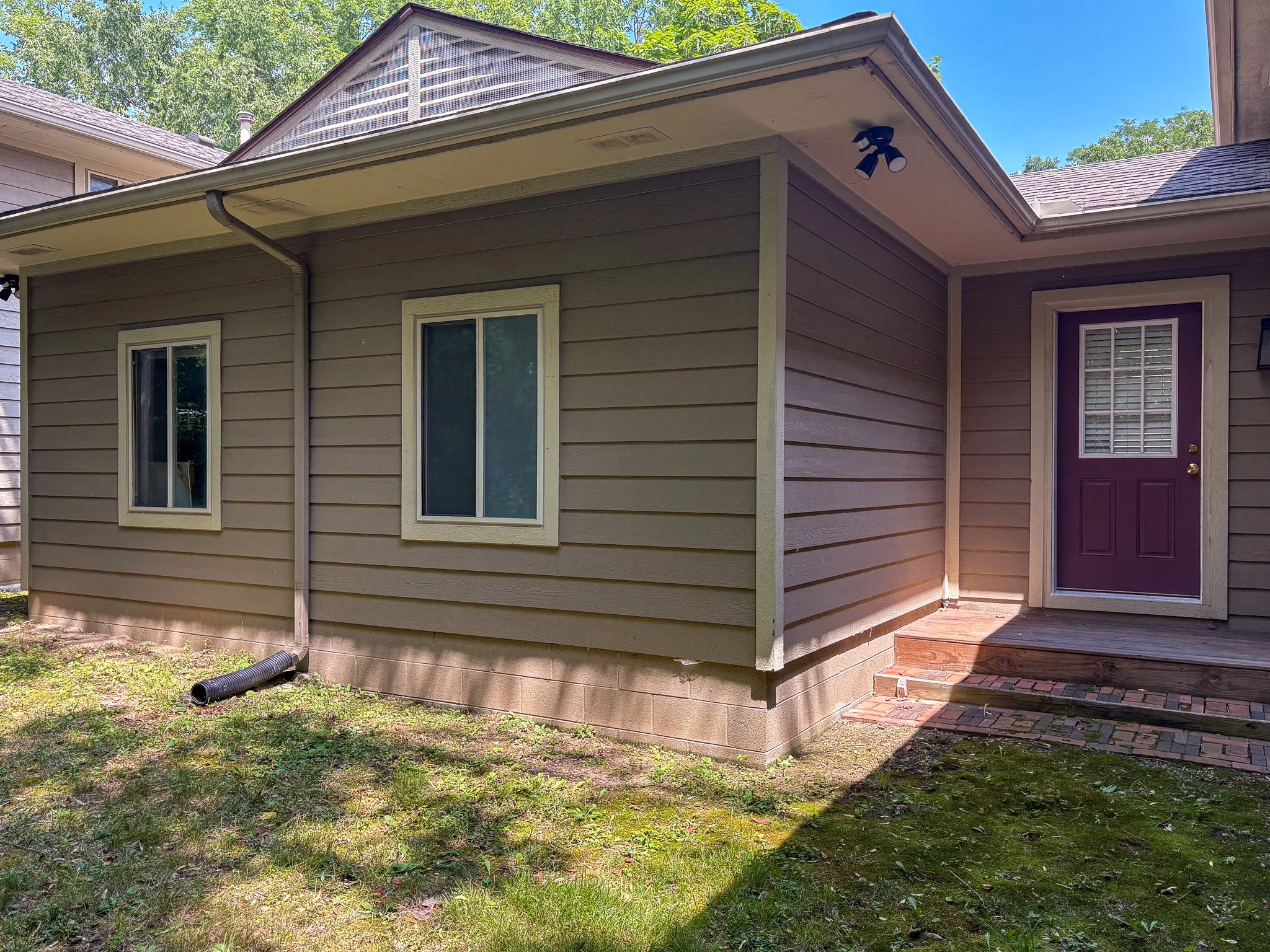 rental-home-exterior-side-entry-door.jpg