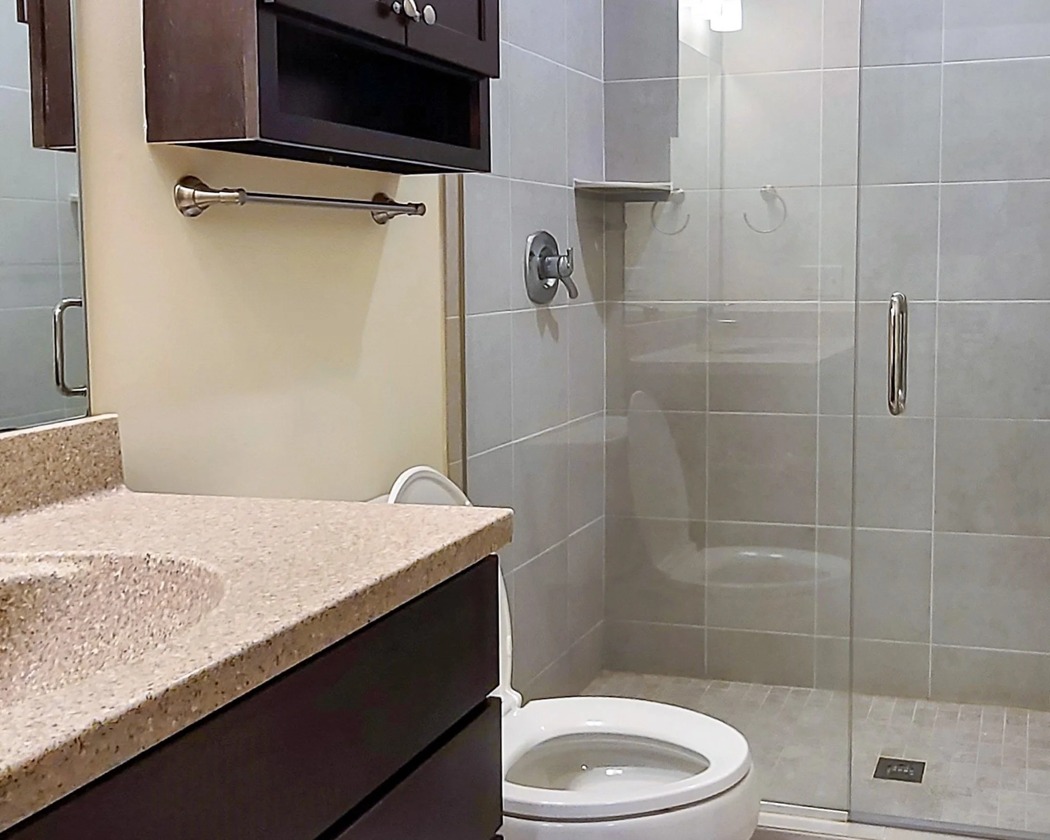 Full Bathroom First Floor.jpg