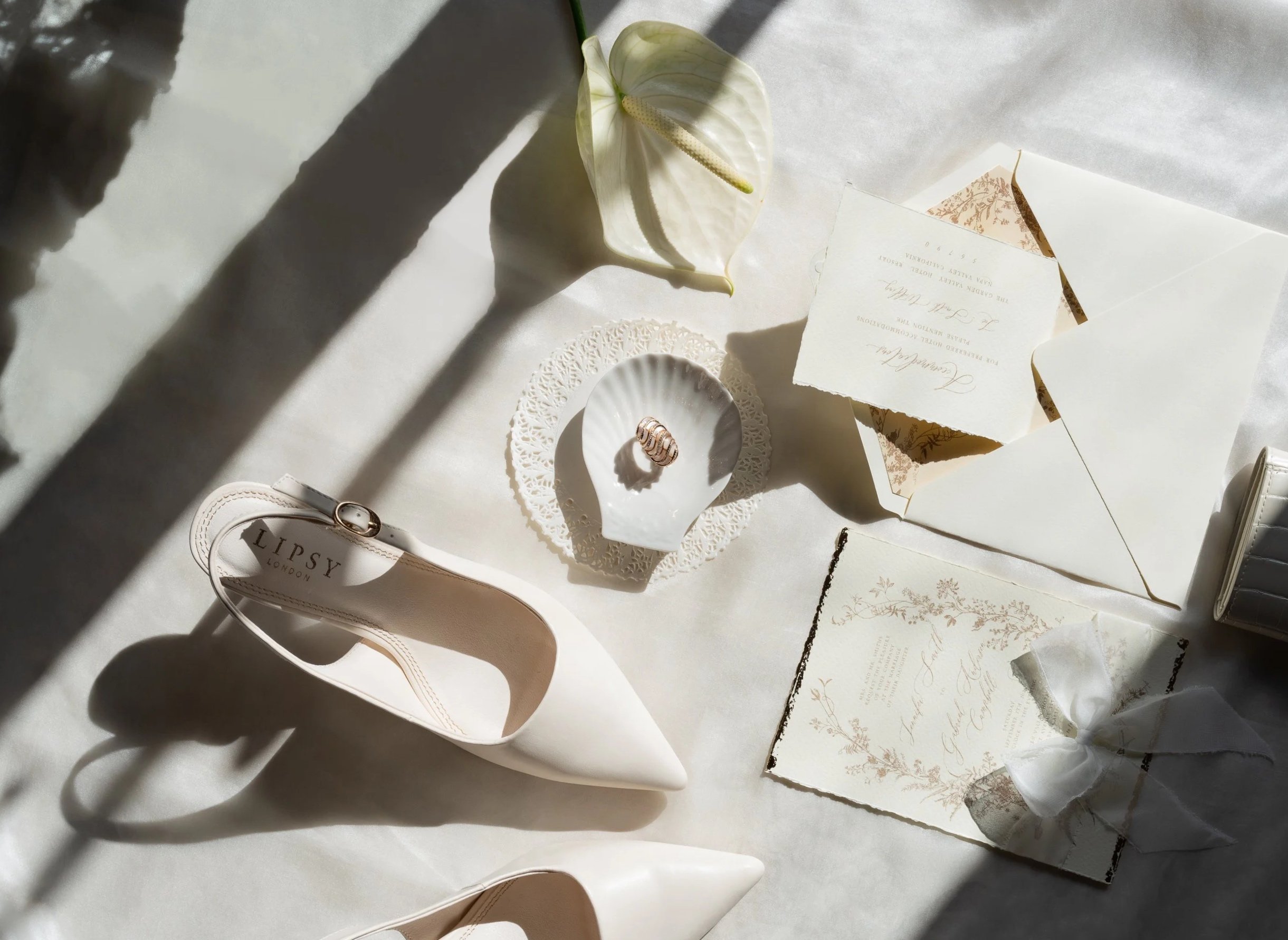 Photographe mariage Lyon Annecy Suisse Provence Savoie Côte d’Azur haut de gamme destination wedding Photographer élégant Beaujolais Bourgogne luxe fine art couple amour moderne intemporelle éditorial chic intimiste château domaine maureen domprobst