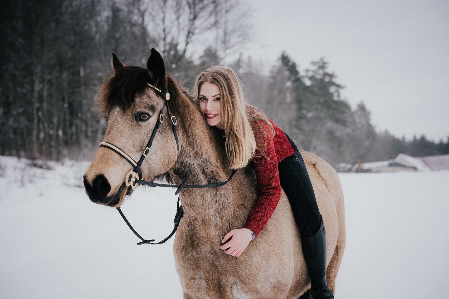 I would like to believe that I&rsquo;m specialized when it comes to documenting the small things and that capturing connections between a person and a horse is one of my favorite parts of being a photographer. I&rsquo;m extremely excited to do more s