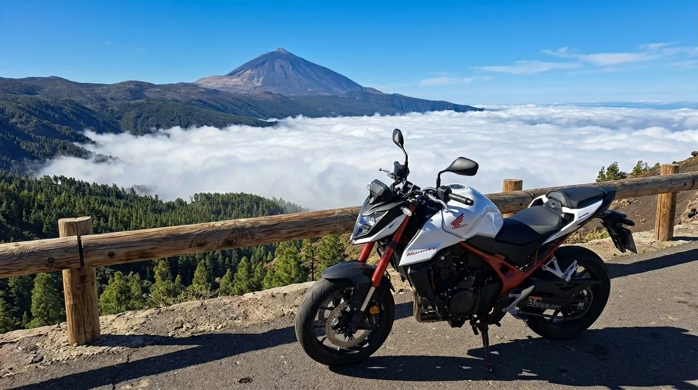 Honda Hornet 750 A2 de alquiler en Tenerife
