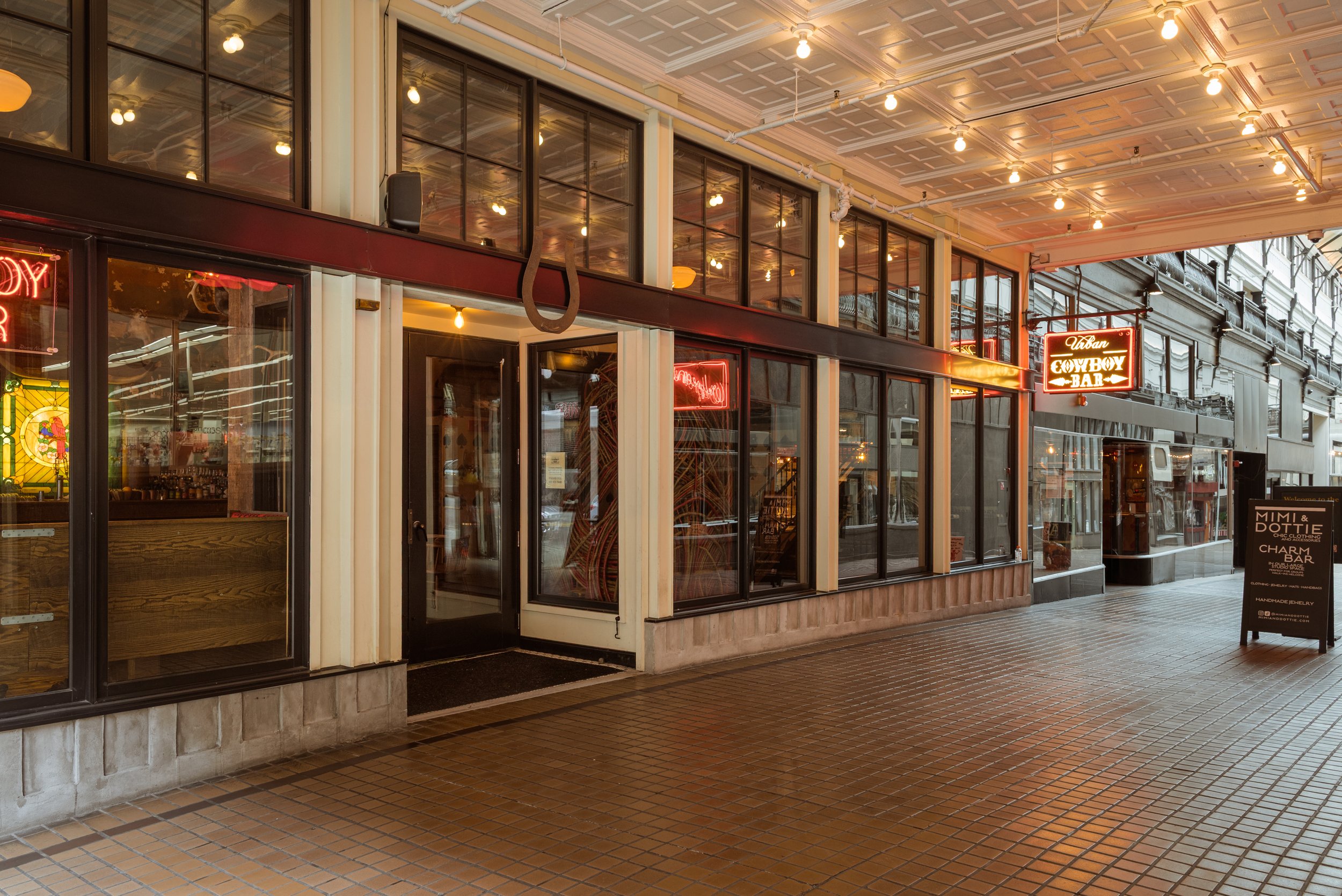 Dryden-Urban-Cowboy-Bar-Arcade-Understood-Spaces-Nashville-Architecture-Photographer-4407 (1).jpg
