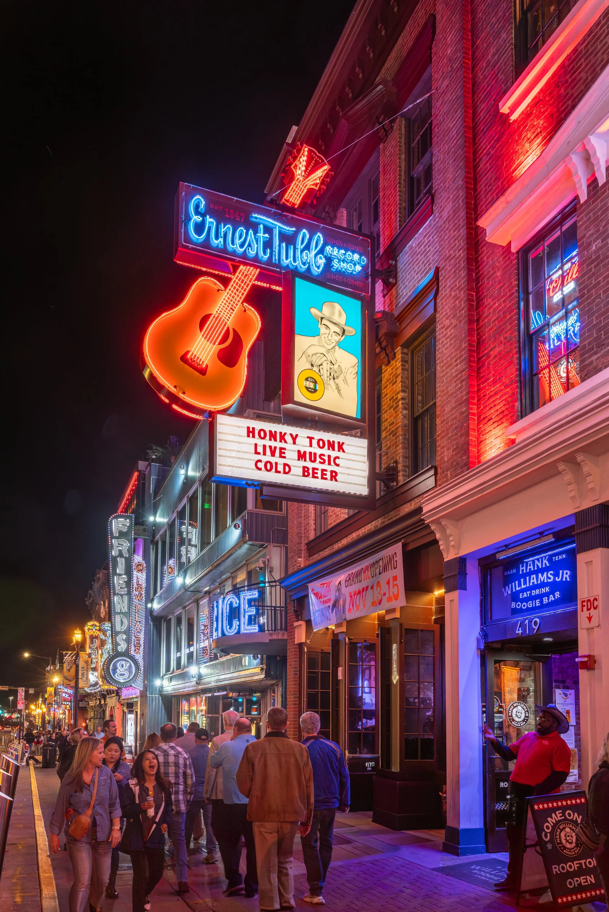 Dryden-Ernest-Tubb-Record-Shop-Understood-Spaces-Nashville-Architecture-Photographer--2.jpg
