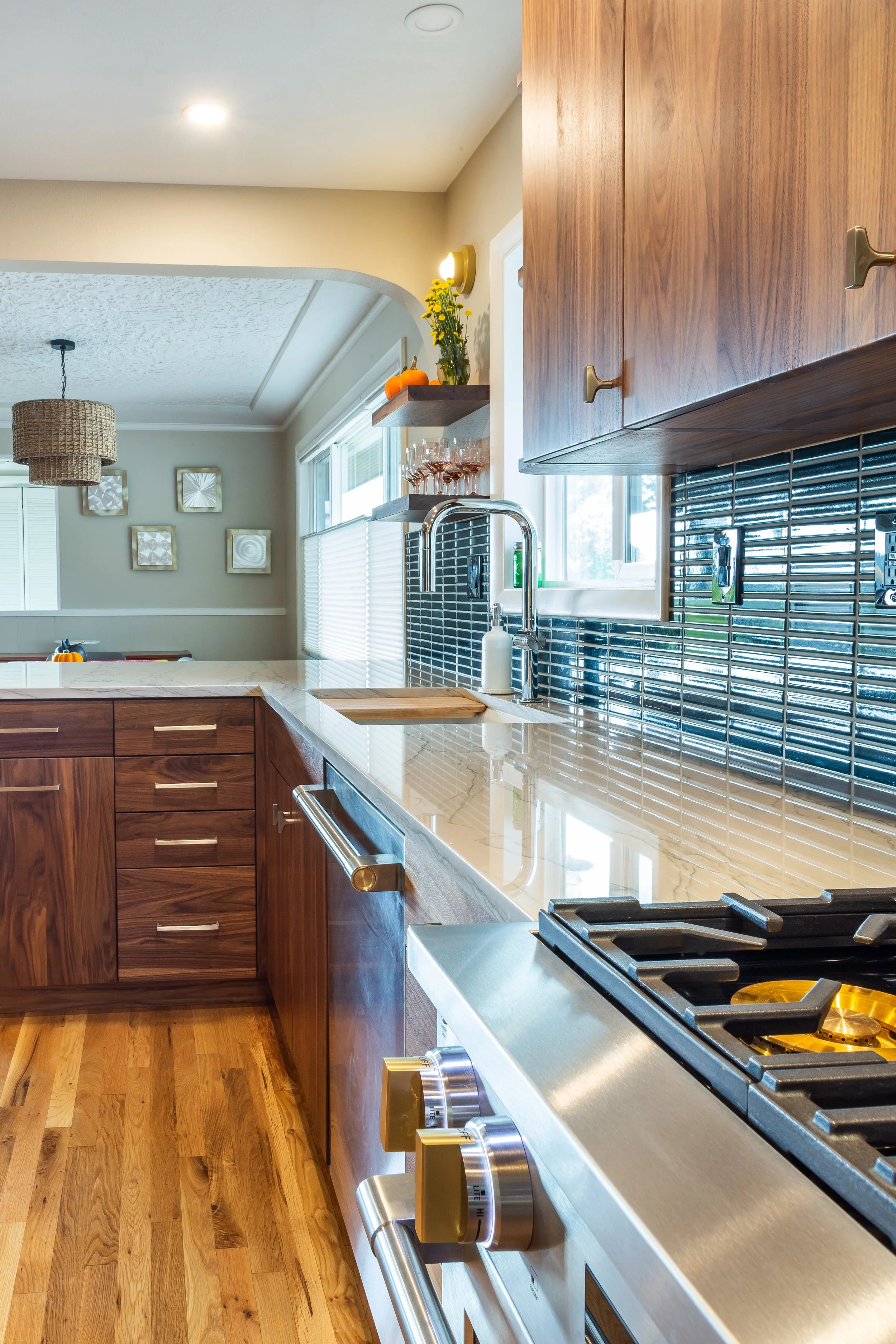 Straight Line Design & Remodeling- Southwest Portland, Oregon Kitchen Remodel