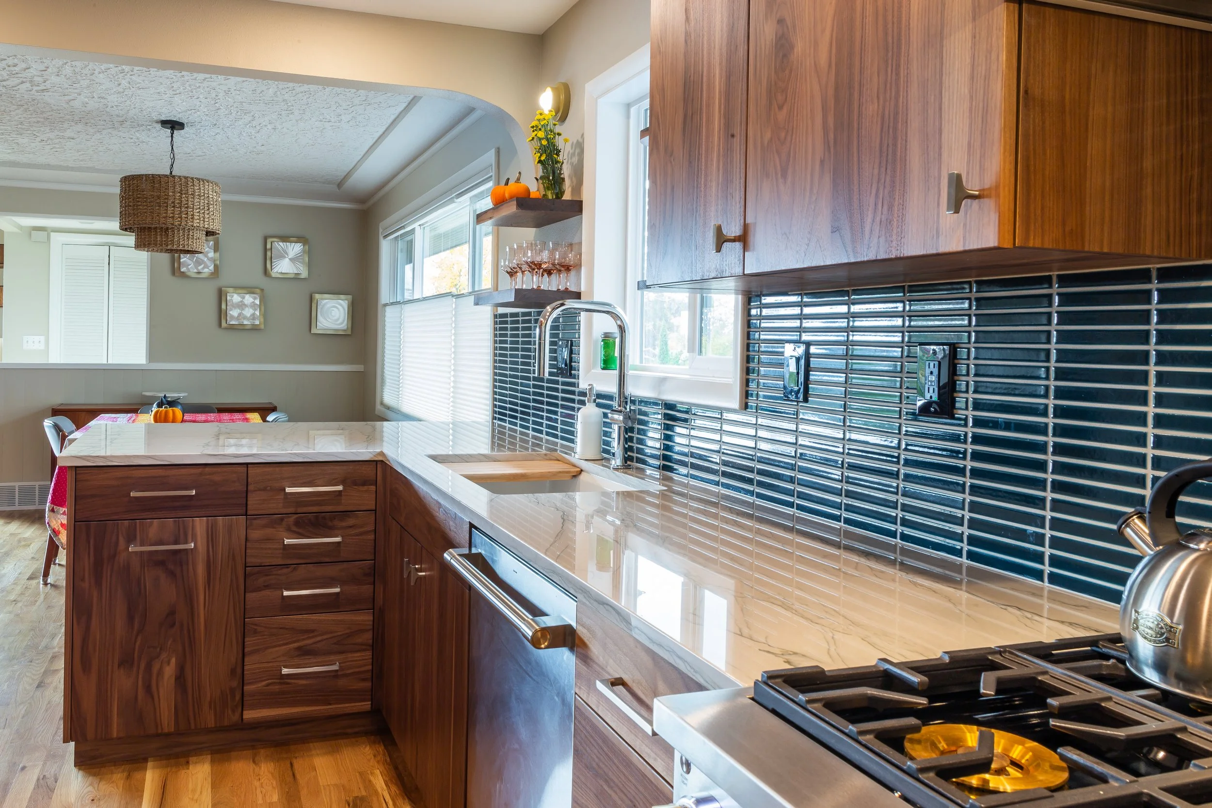 Straight Line Design & Remodeling- Southwest Portland, Oregon Kitchen Remodel