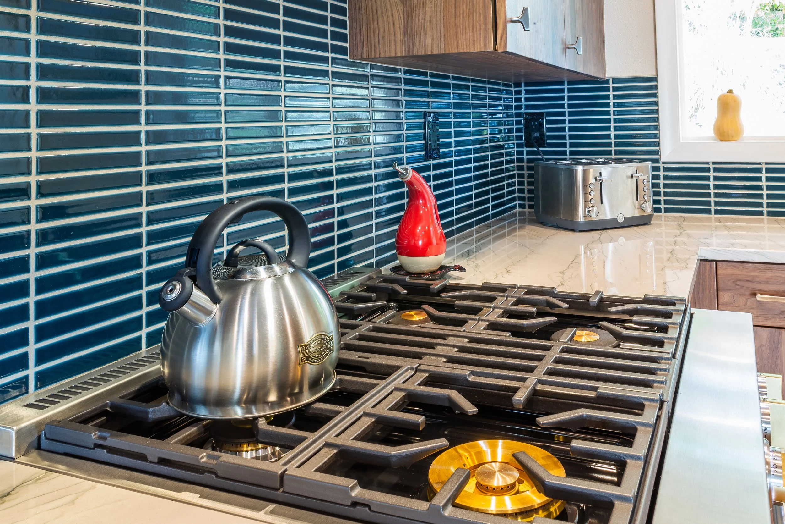 Straight Line Design & Remodeling- Southwest Portland, Oregon Kitchen Remodel