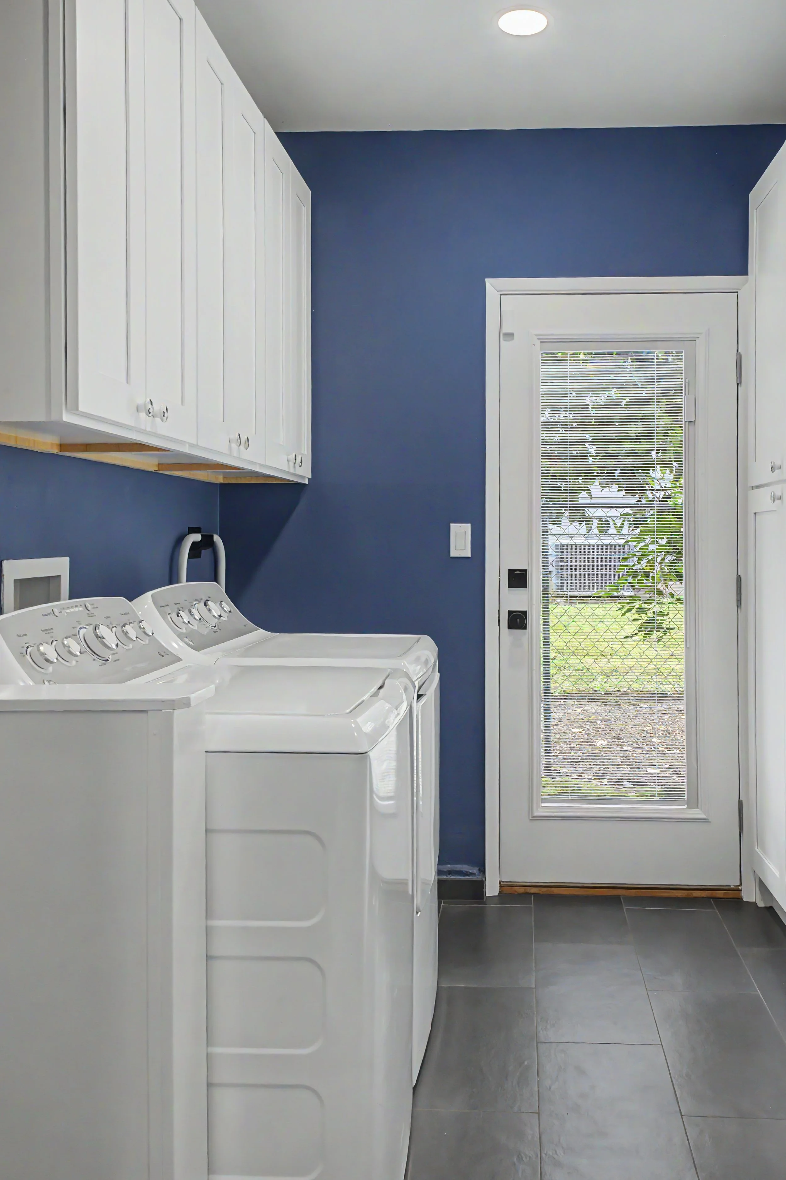 Cedar Hills Bathroom & Laundry Room Remodel