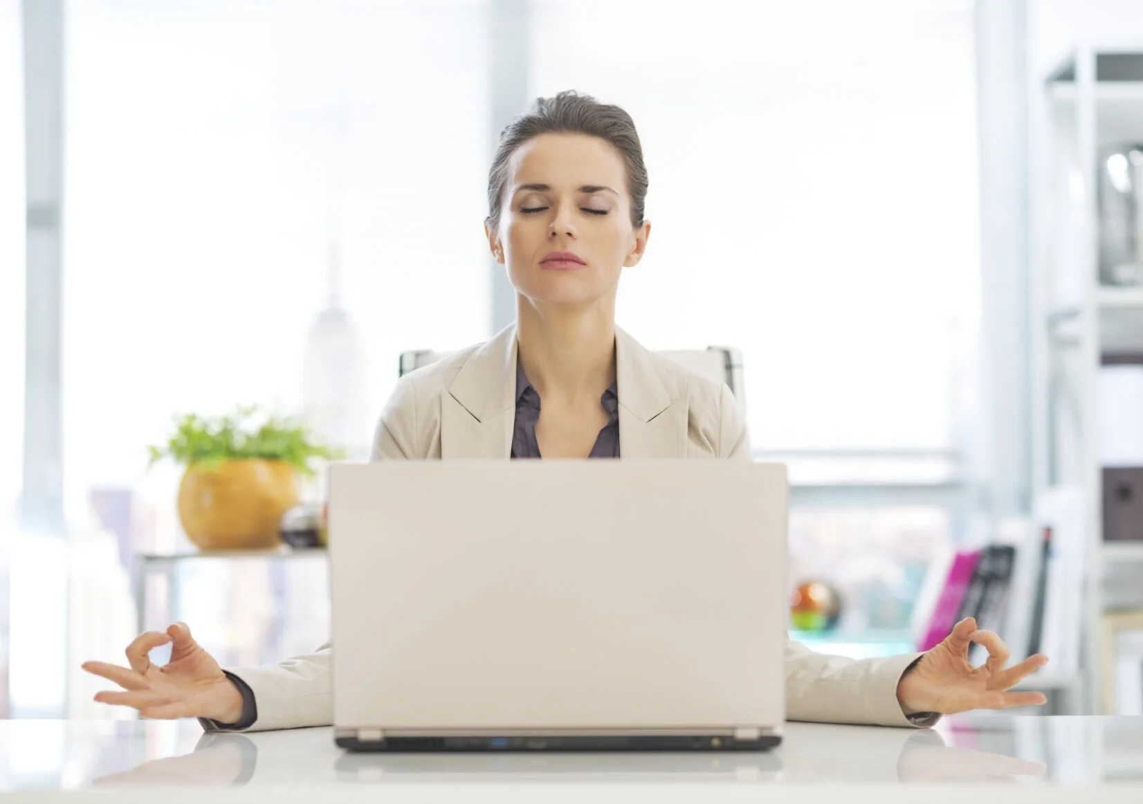 Meditation is an easy - and cheap - way to happiness at work!