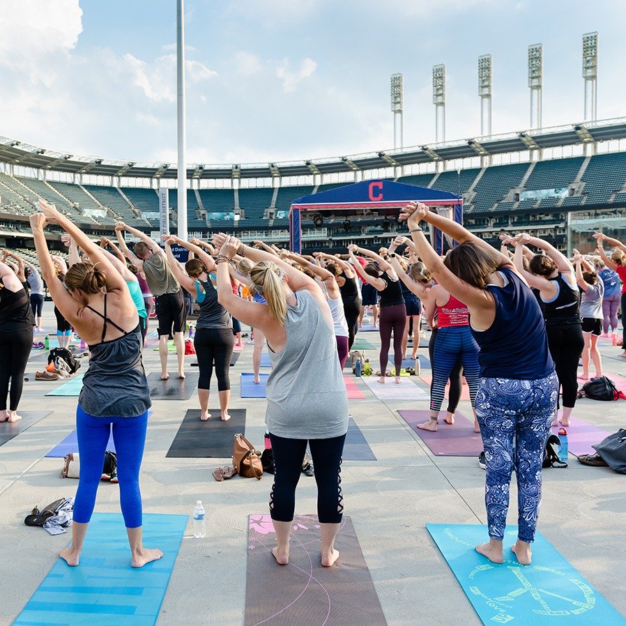 CLEVELAND SPORTS &amp; YOGA IS A WINNING COMBINATION! 🏟🧘⚾️🧘&zwj;♀️🏈🧘&zwj;♂️🏀

We're so excited about cheering on our teams&mdash;all of them&mdash;and love these flashbacks from big yoga at their home game venues! 

#clevelandsports #clevelando