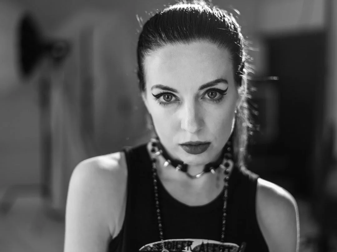 woman portrait mixed lighting