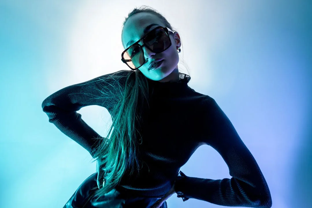 woman wide angle fashion