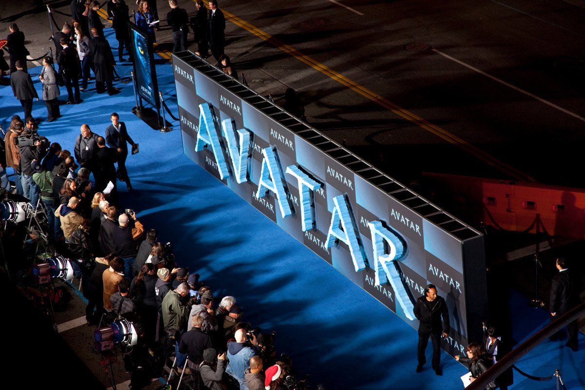 avatar-step-and-repeat-2.jpg