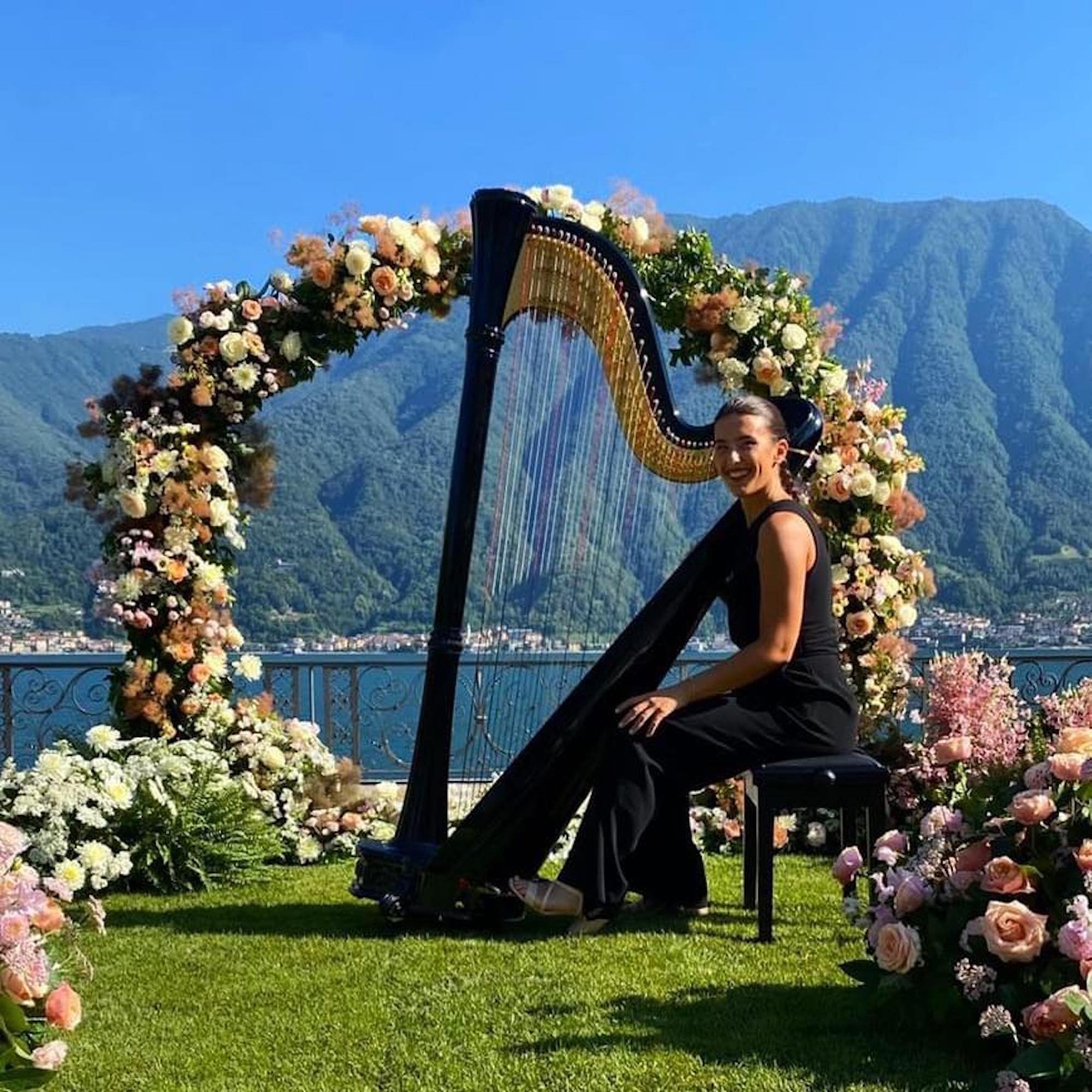 sofia-zampicinini-arpa-matrimoni-eventi-brani-banner-1.jpeg