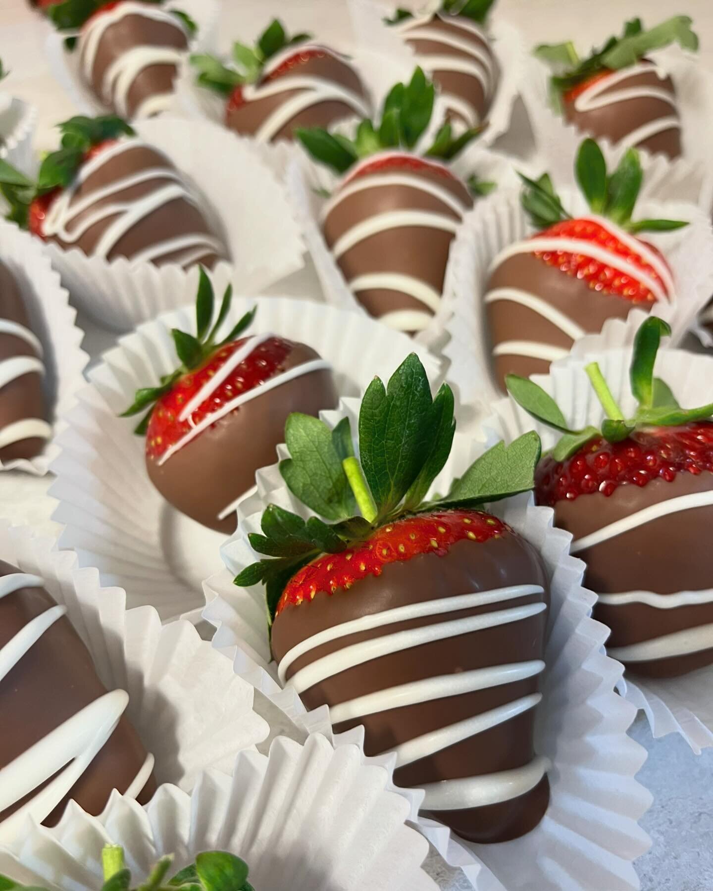 Our own chocolate covered strawberries, hand dipped for you this morning!

Available TODAY ONLY. 

Get them while supplies last.

We&rsquo;re open 8-5 today. 

#theproduceplaceksq #handdippedstrawberries #shoplocal