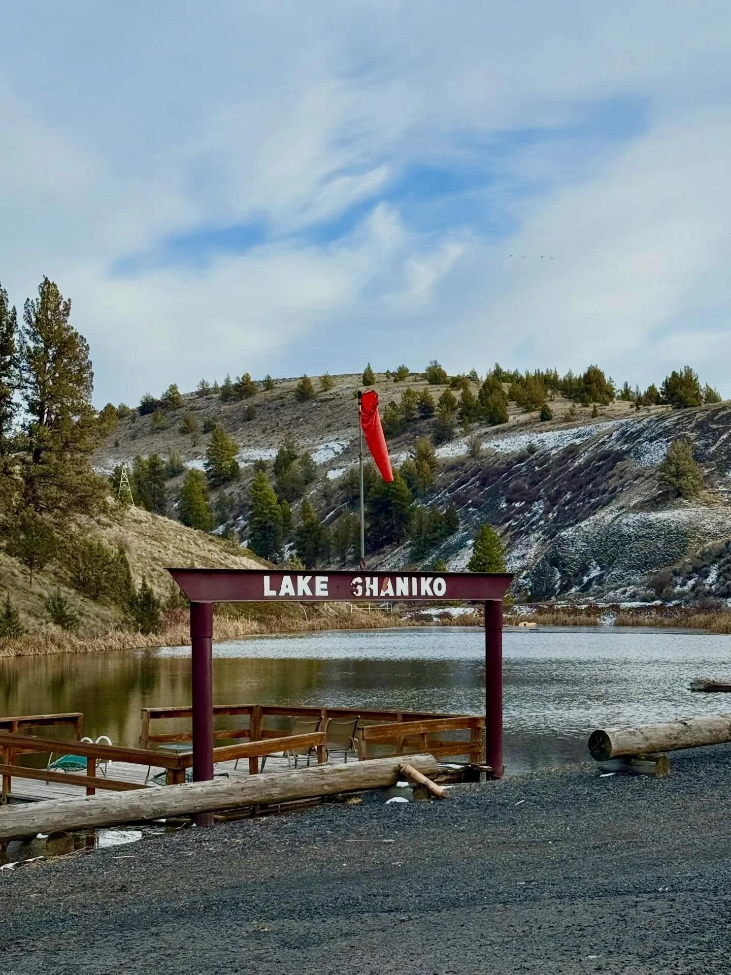 〰️ END OF WINTER GLIMMERS 〰️
glimmers are the opposite of triggers. they&rsquo;re micromoments of joy. they&rsquo;re the small sensory cues that help regulate our nervous sytem and gently pull us out of a stress response. 

here&rsquo;s a few snaps f