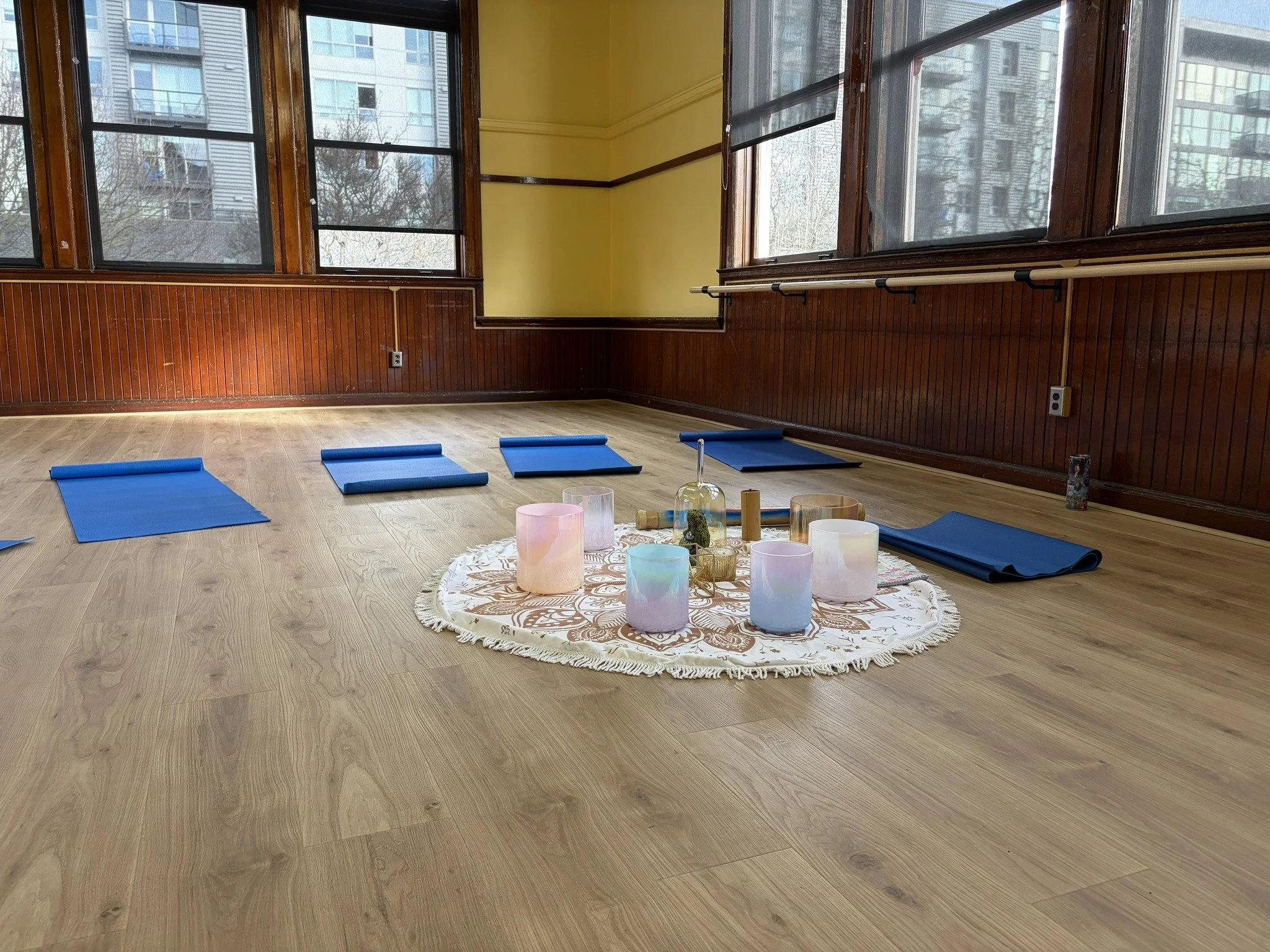 What if your weekend started with rest instead of hustle? 💆&zwj;♀️ You're invited to a FREE weekly drop-in Sound Bath every Friday from 3&ndash;5 PM at UHeights.

Release the weight of the work week and step into your weekend feeling grounded and wh