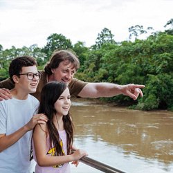 Manatee-Amazon-Pointy-Dad.jpg