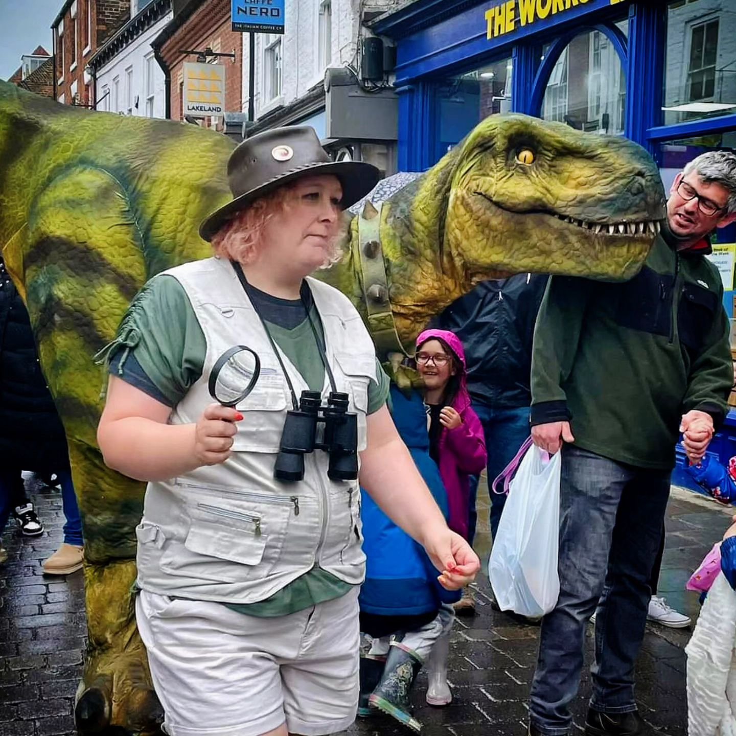 It's raining, it's pouring, this Dino ain't snoring! ☔🦖
Even a bit of rain can't stop Roary from having a wonderful day out as a part of the @beverleypuppetfestival roaming the streets of Beverley along with a range of other wonderful creatures and