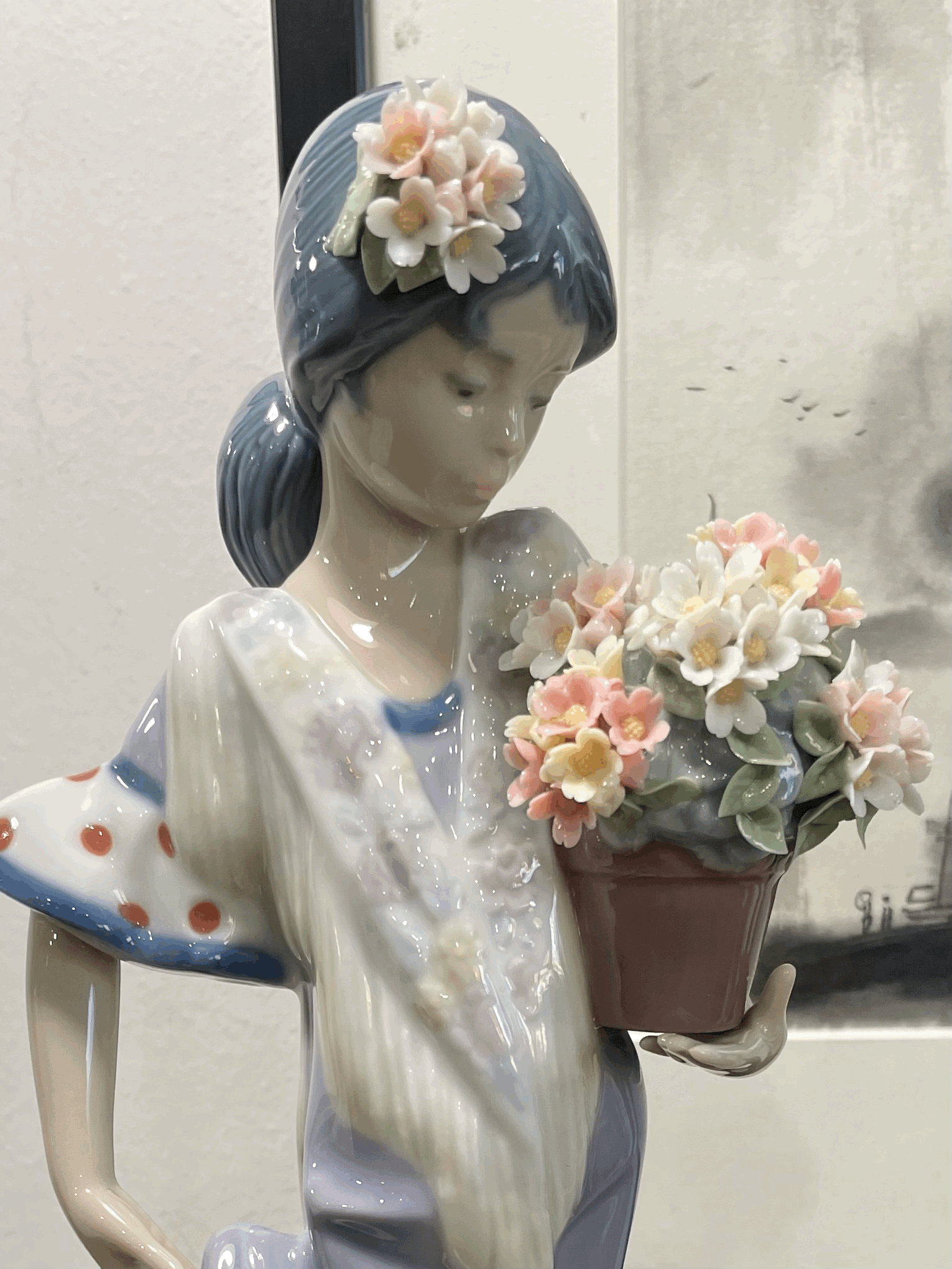 Lladro porcelain figurine "Flor Maria"