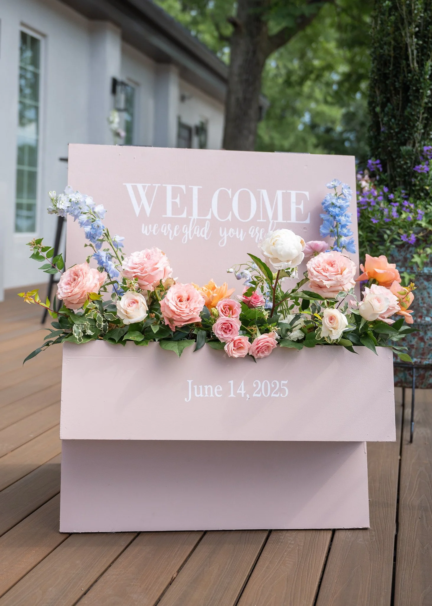 Floral welcome sign, garden style, light and airy florals