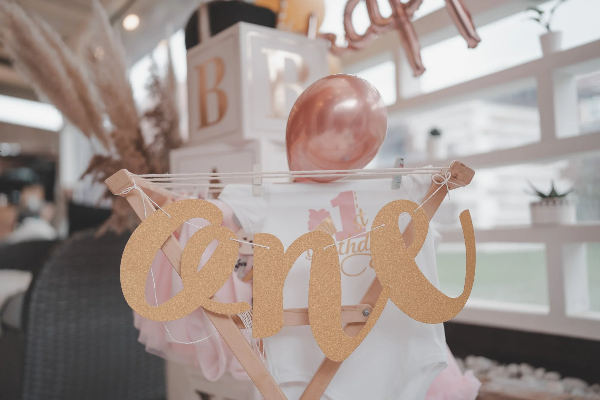 Details of birthday party decorations