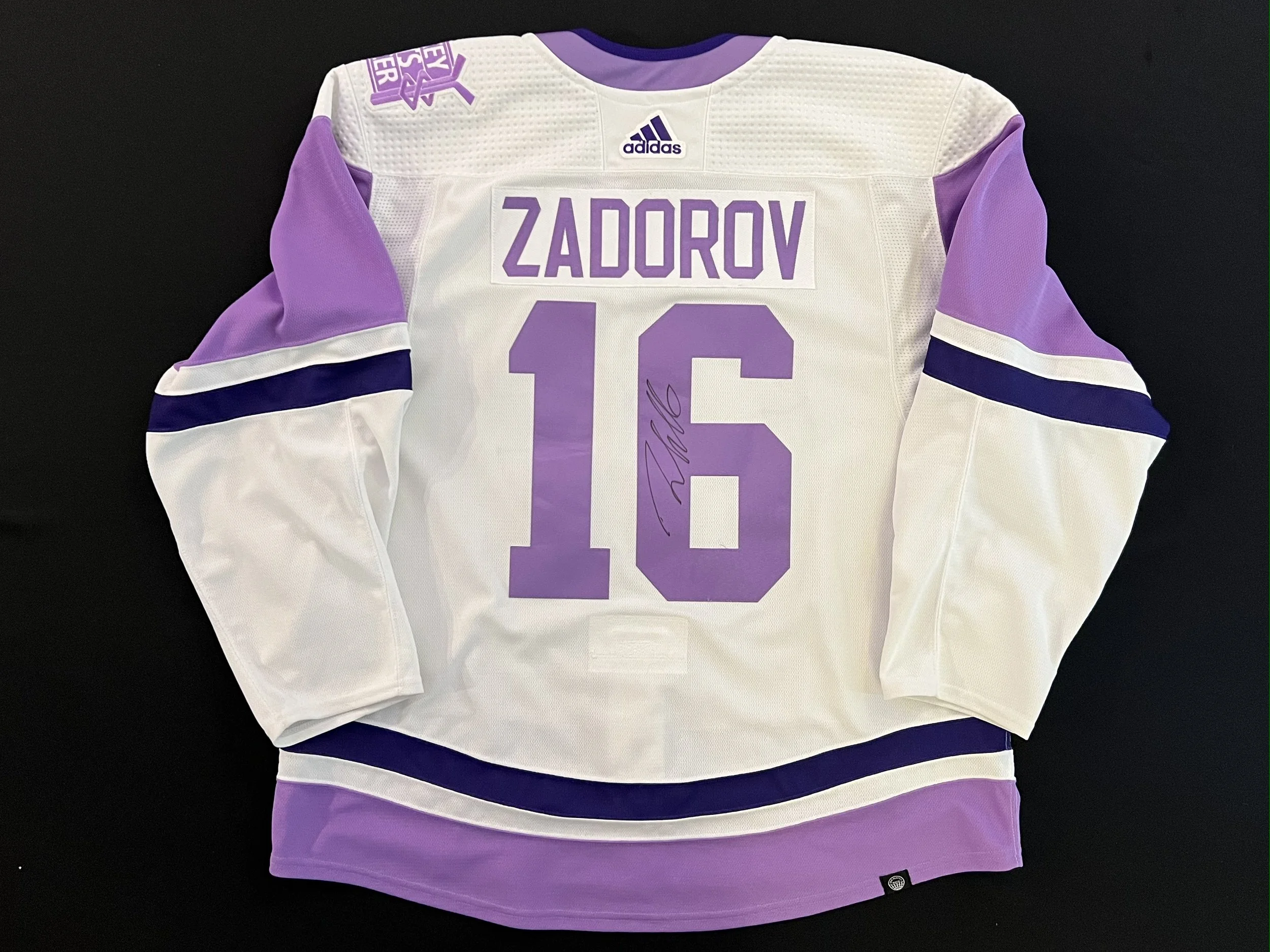 Nikita Zadorov 2021-22 Hockey Fights Cancer Warm Up