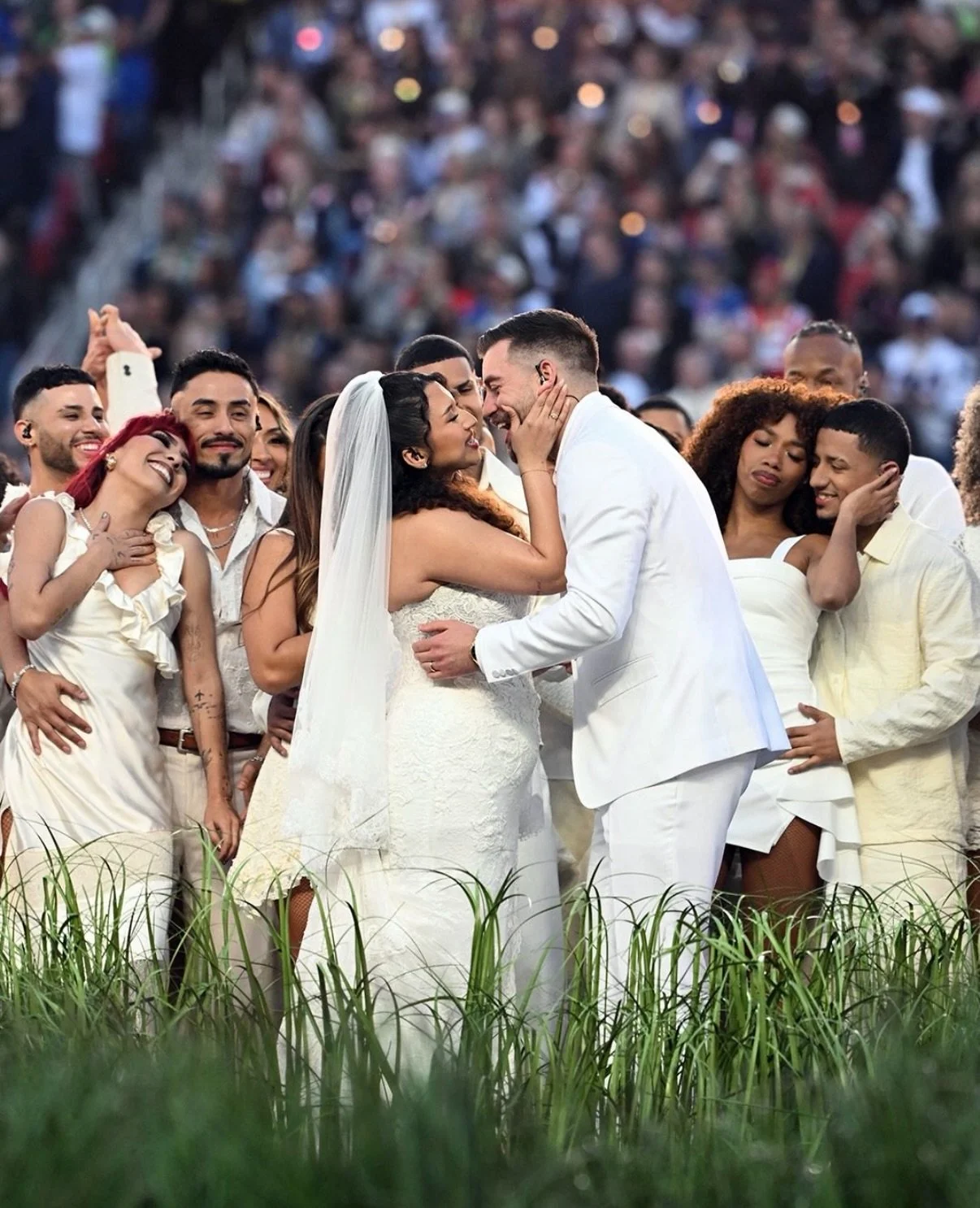 If this isn&rsquo;t your sign idk what is&hellip;. 🎻💍

#superbowl #halftimeshow #2026wedding