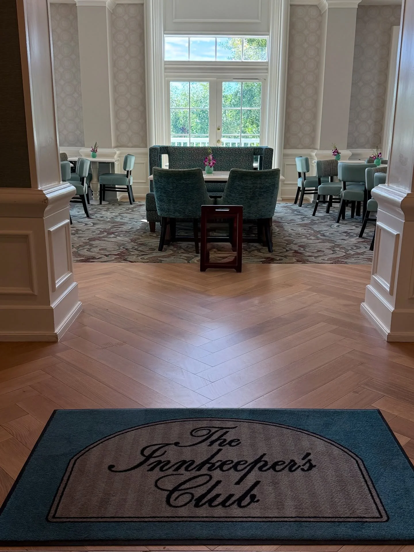 Want to take your Disney resort stay to the next level? Then, book club level! I recently stayed at Disney&rsquo;s Boardwalk Resort and thoroughly enjoyed the service and perks of the Innkeeper&rsquo;s Club. From a private lounge offering complimenta
