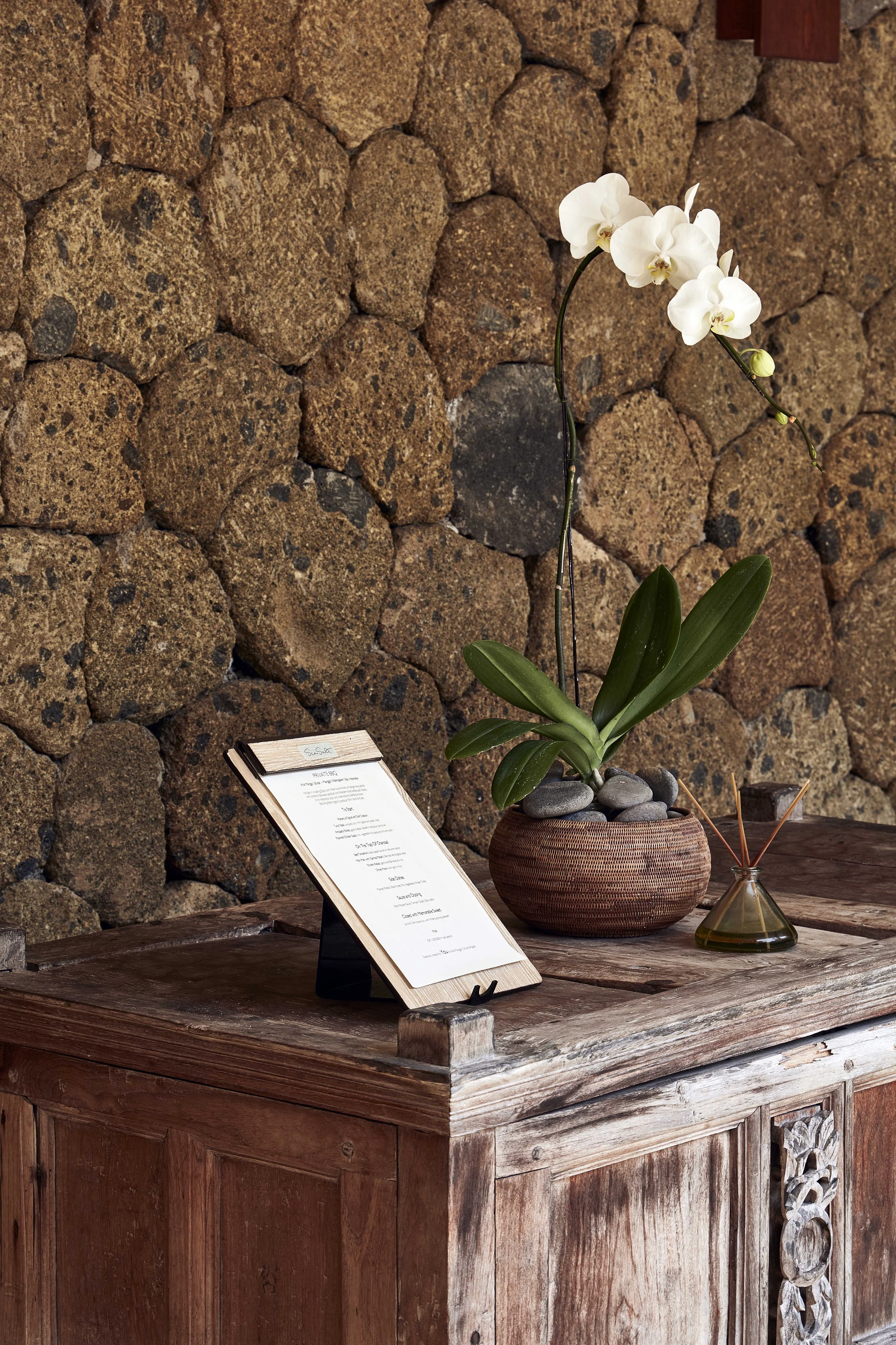 2Q0A7300 NEW WEBSITE 1.jpg