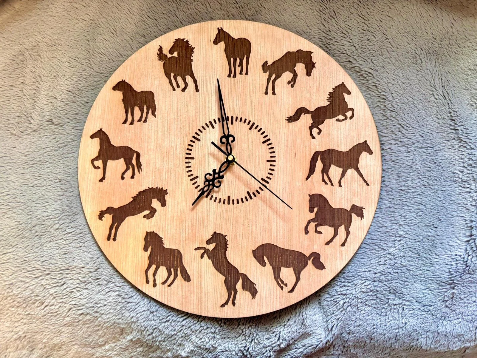 Horse wall clock