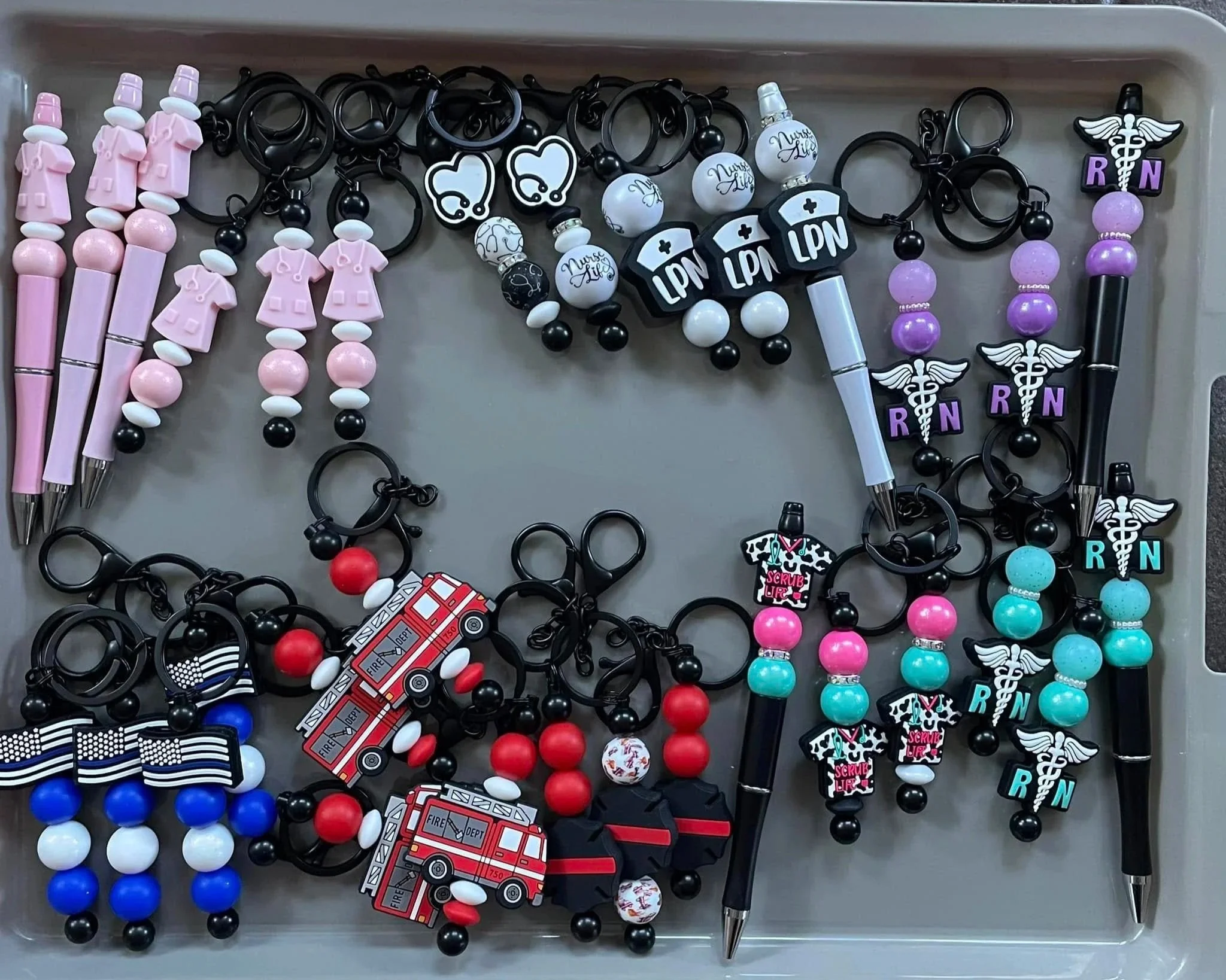 beaded-pens-keychains.jpg
